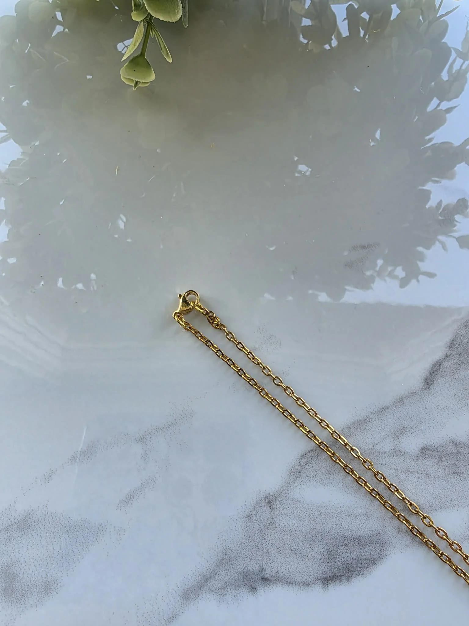 mom leaf necklace clasp.jpg