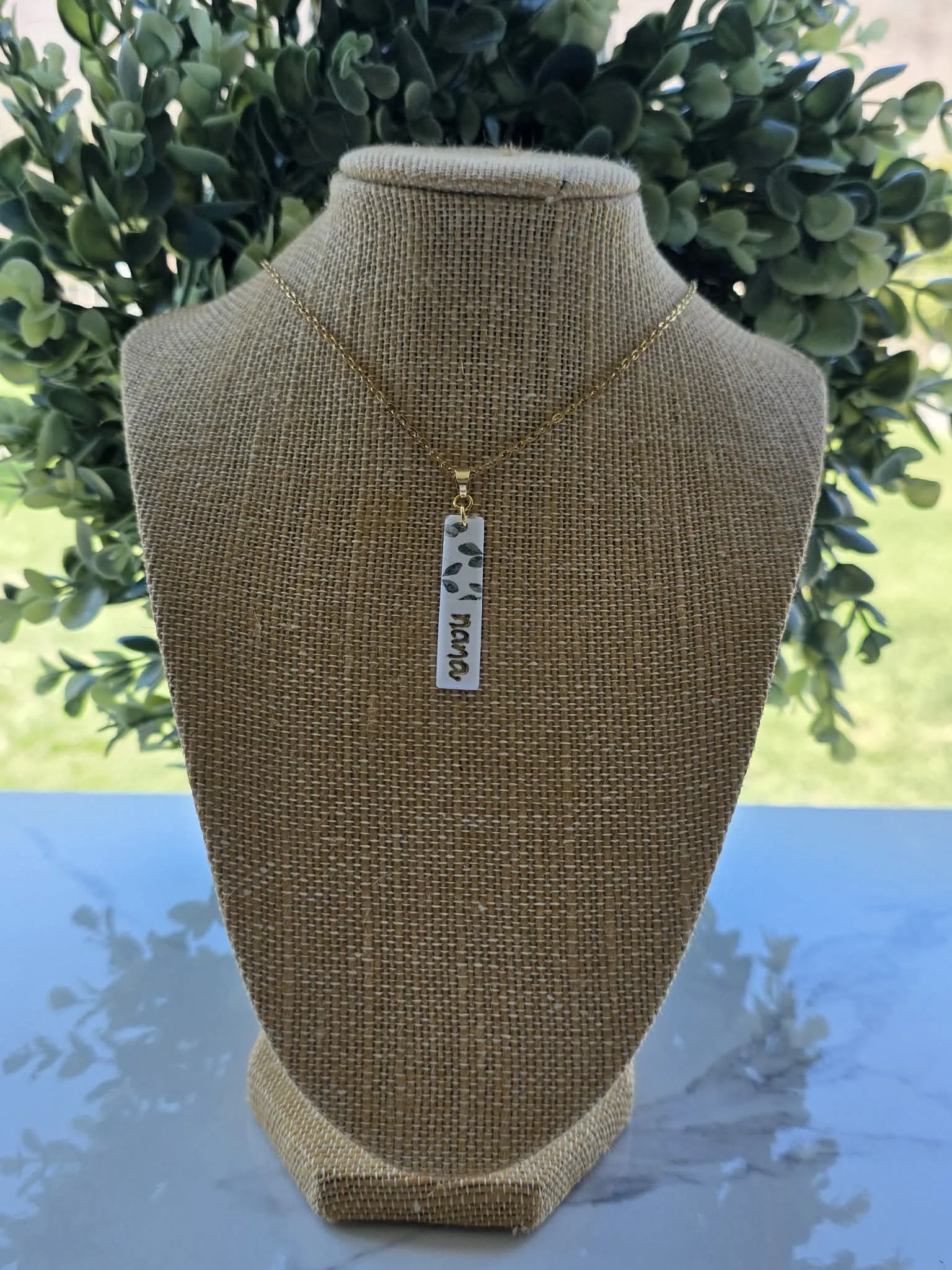 MOTHER'S & GRANDMOTHER'S BOTANICAL NECKLACE