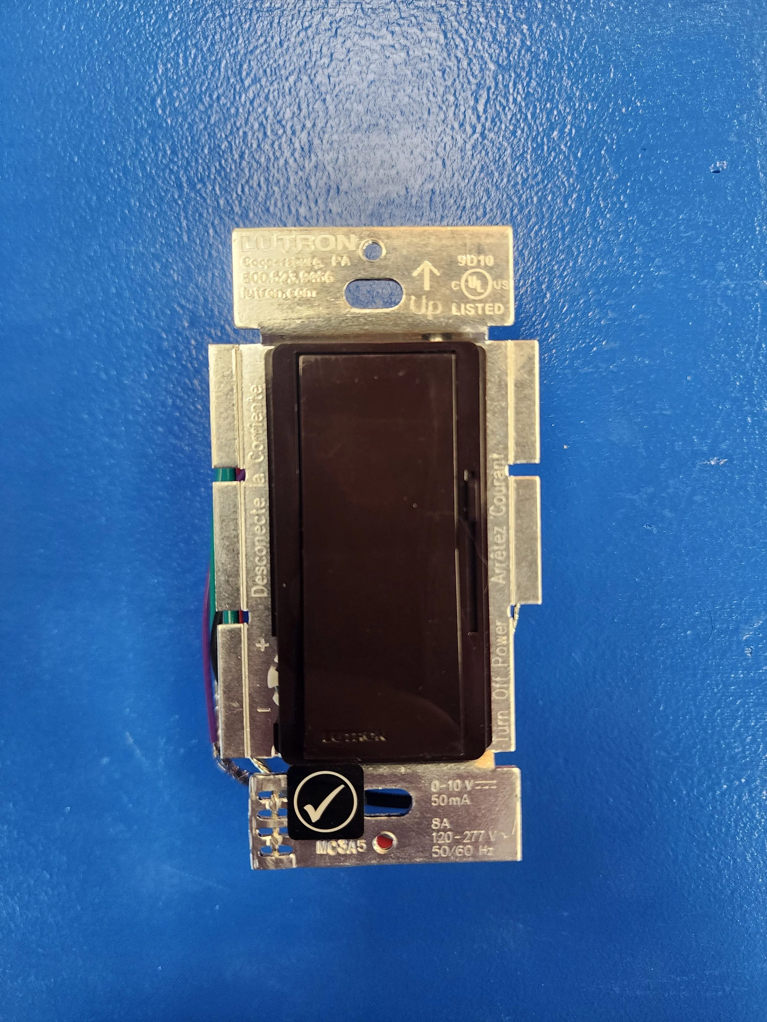 lutron diva 0-10v dimmer switch Brown