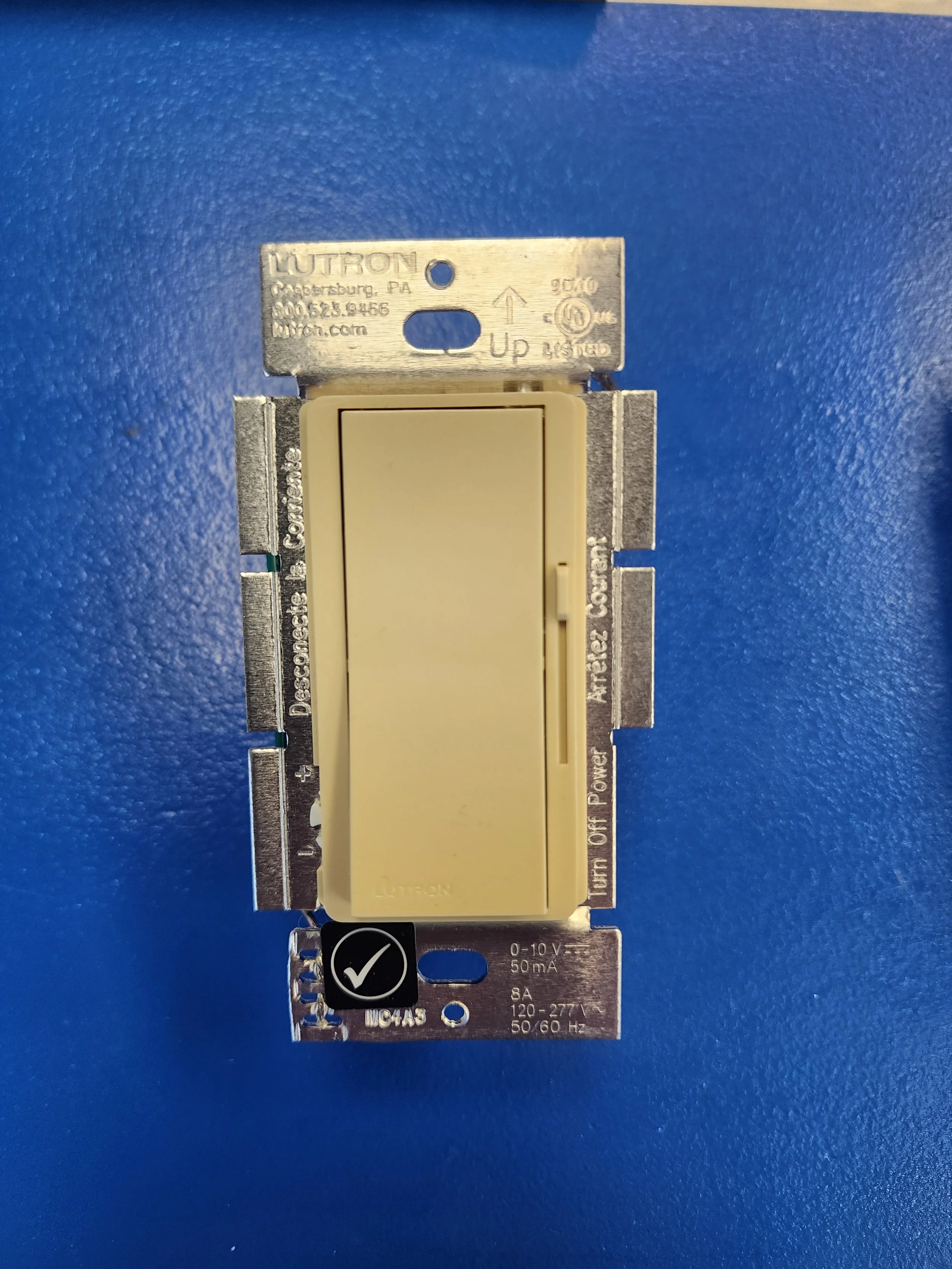 lutron diva 0-10v dimmer switch Ivory