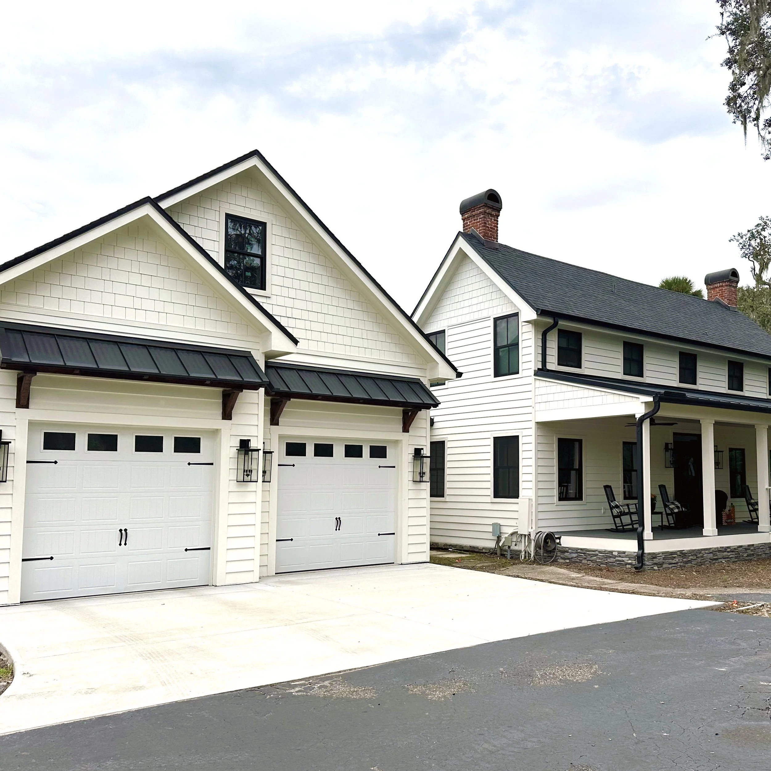 Manage your roof replacement and exterior renovations with confidence, Sawgrass Contracting in Orlando FLorida