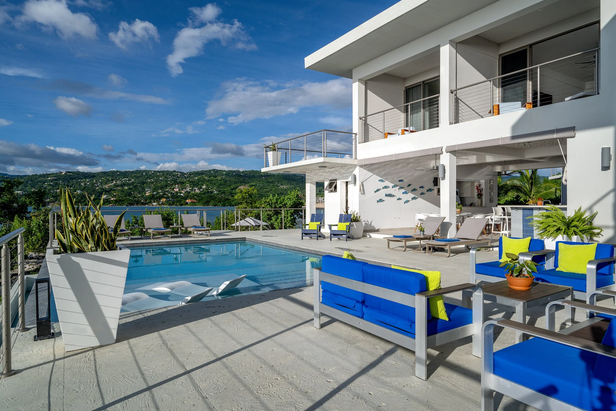 Santosha Villa