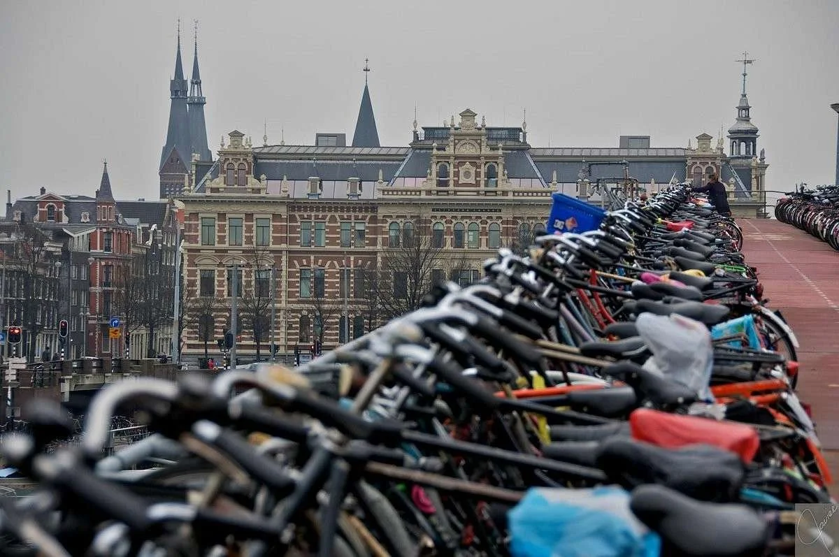 rent-a-bike-amsterdam (1).jpg