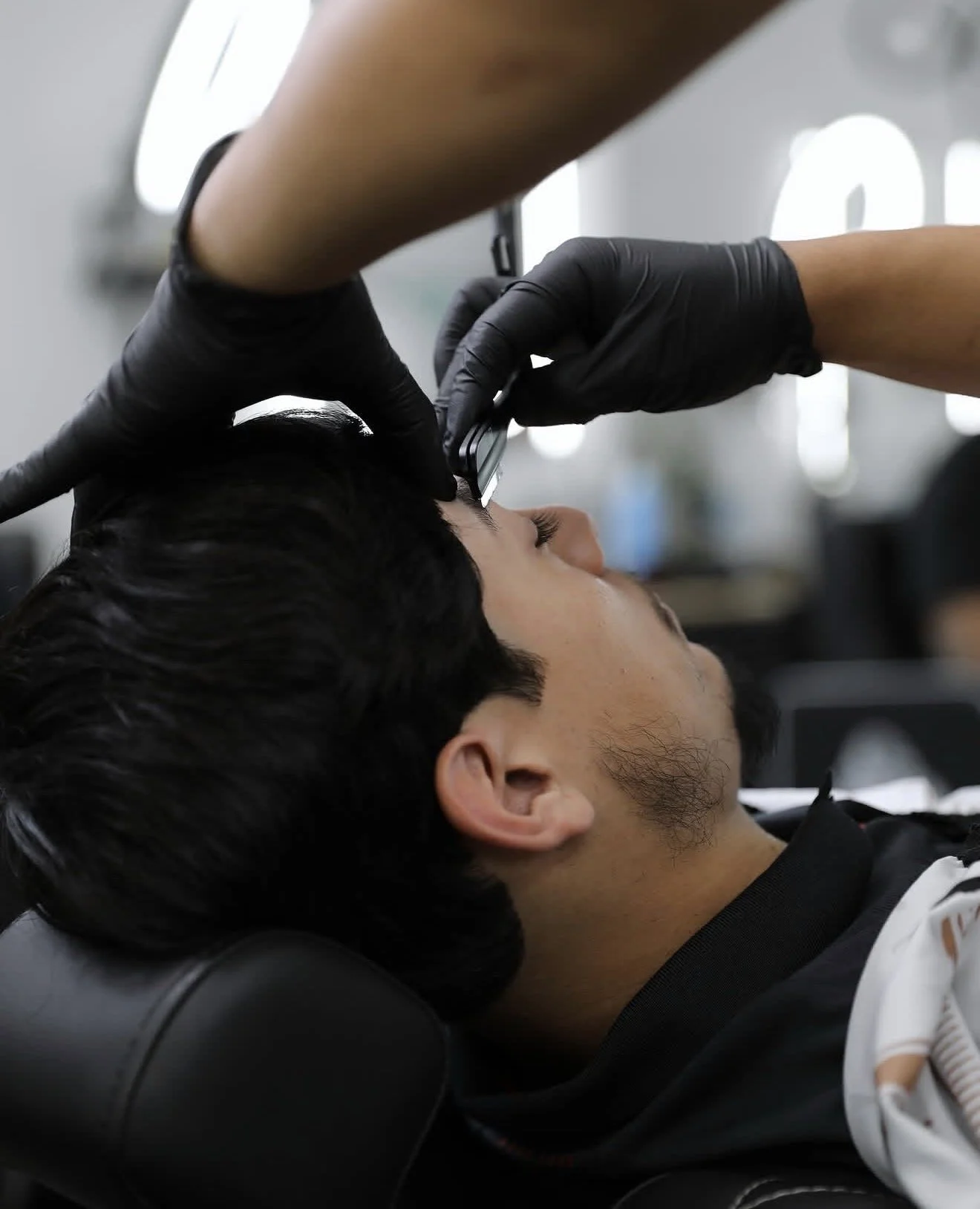 Haircut + Eyebrow