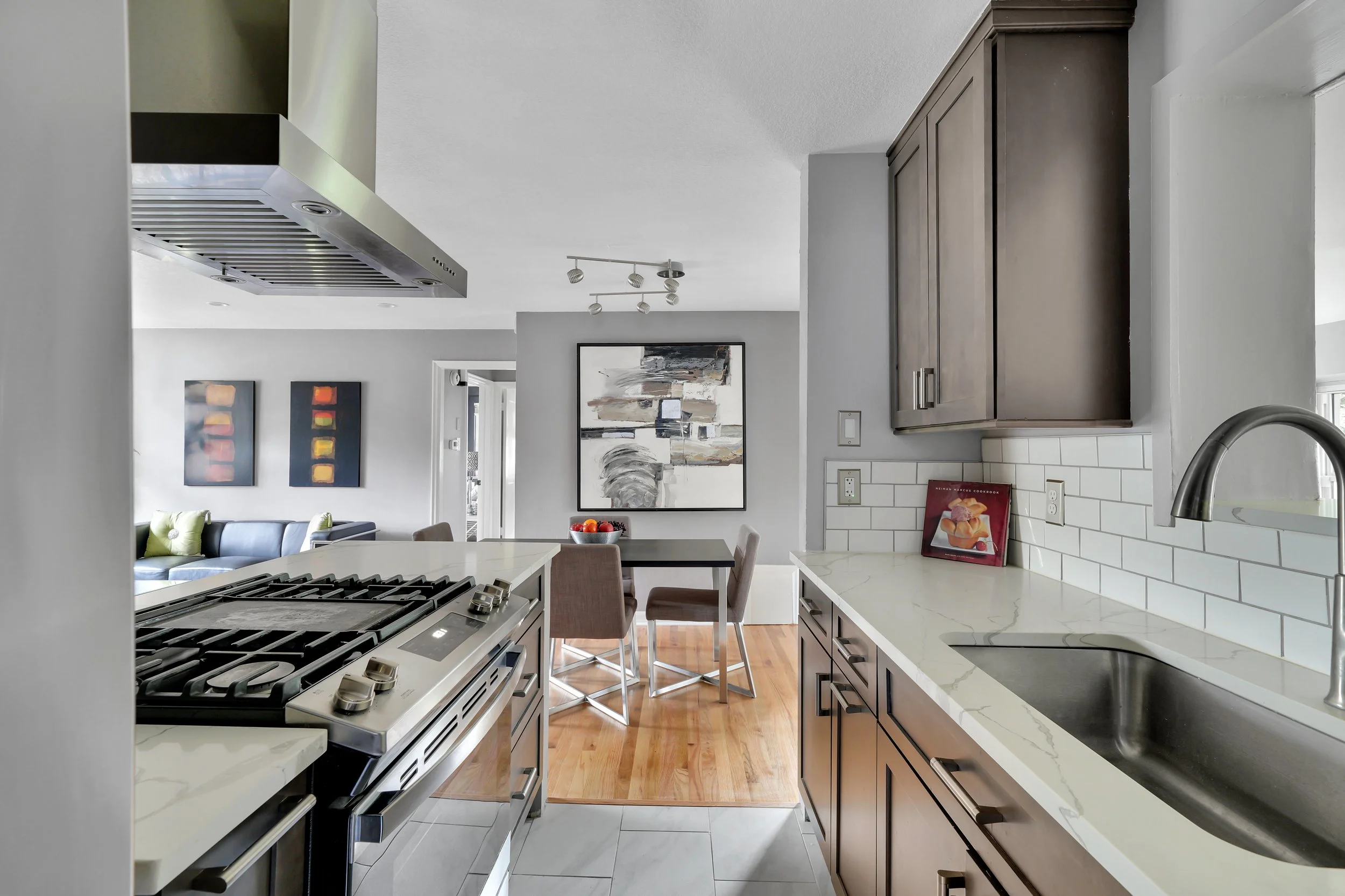 451 Orange Ct(MLS)-8.jpg