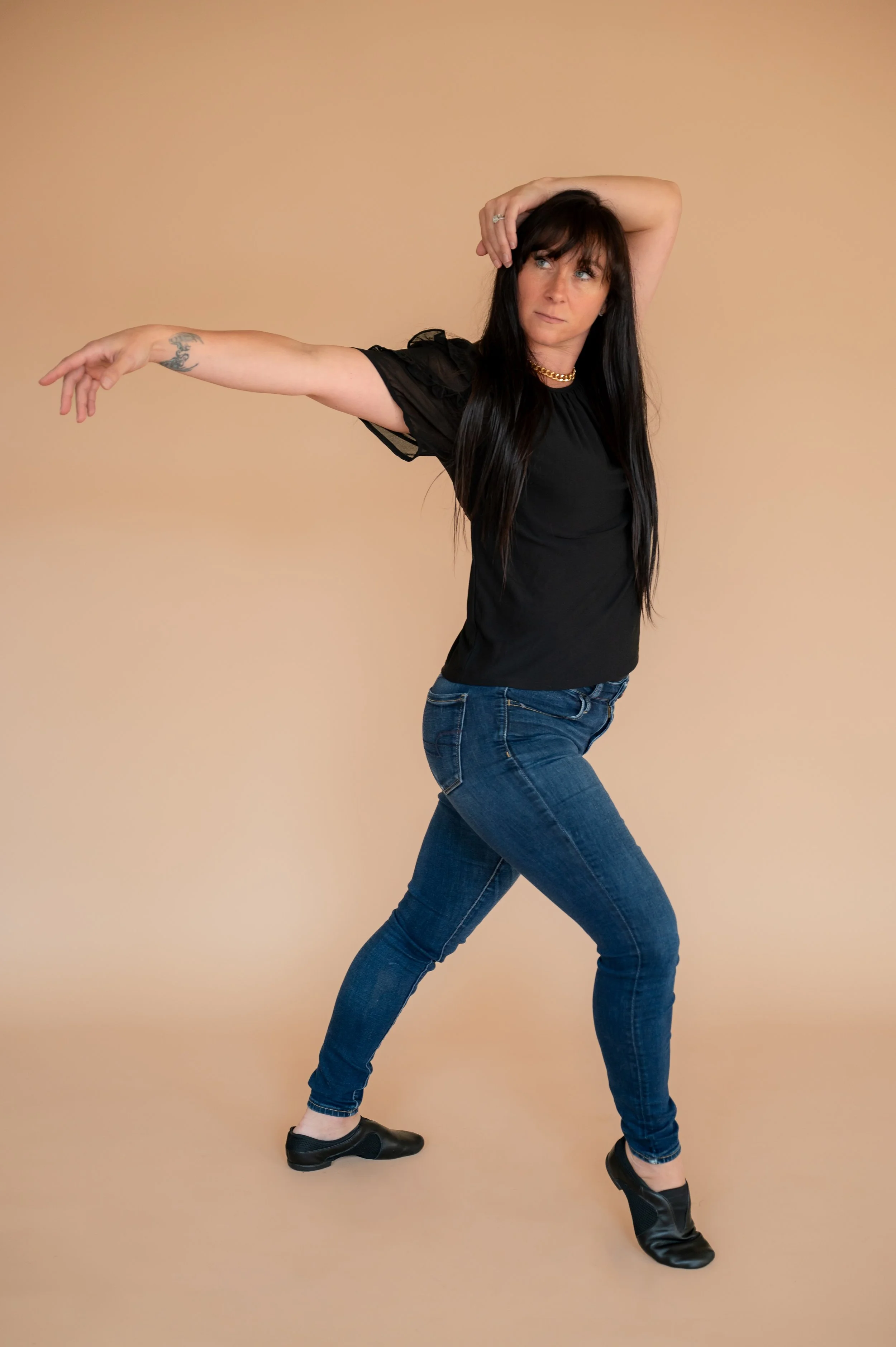 Ashley Ciraldo -  Dance With ME Jazz, Ballet, and Heels Instructor