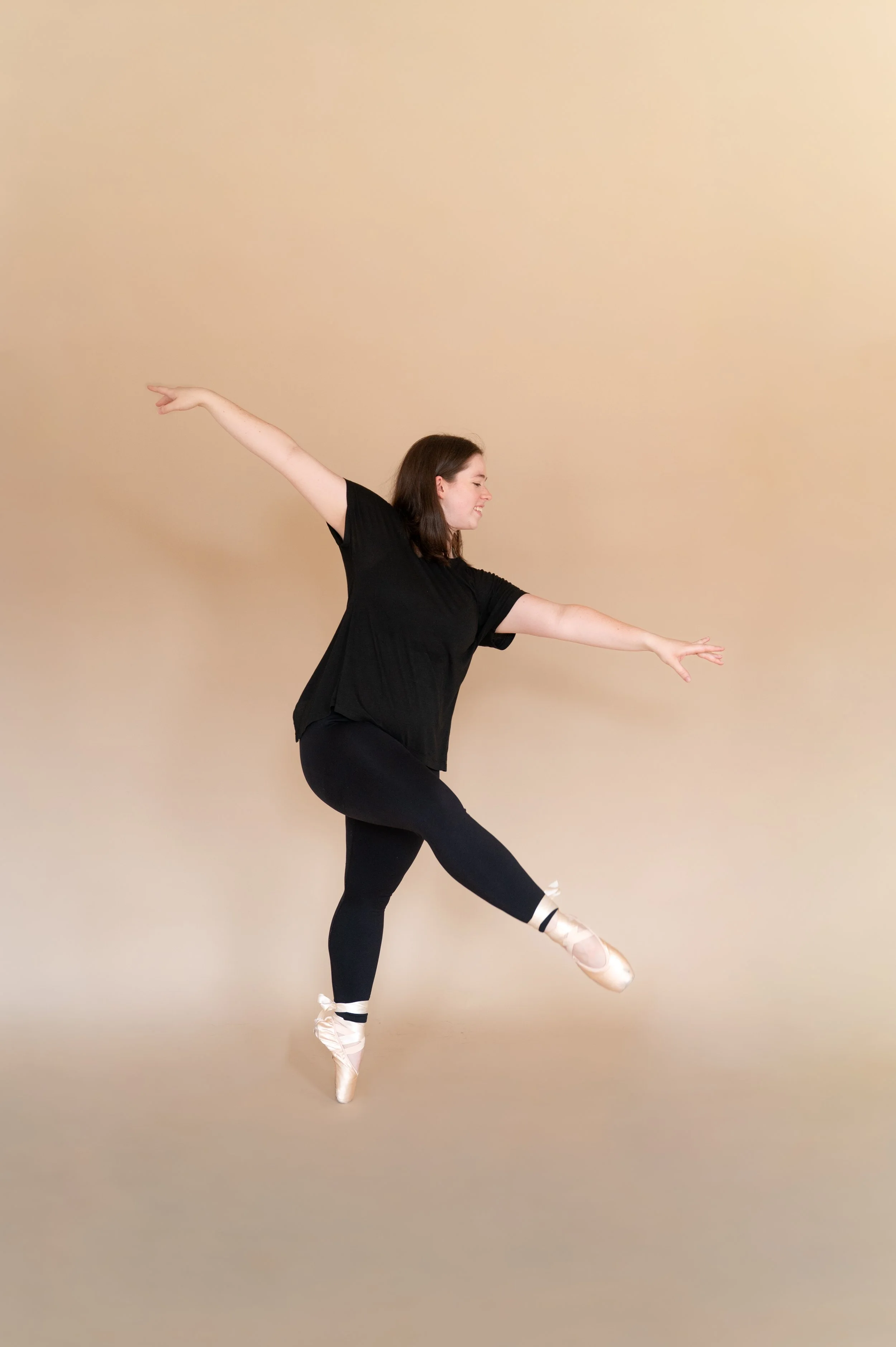 Theresa Orlandella - Dance With ME Ballet, Pointe and Irish Step Instructor