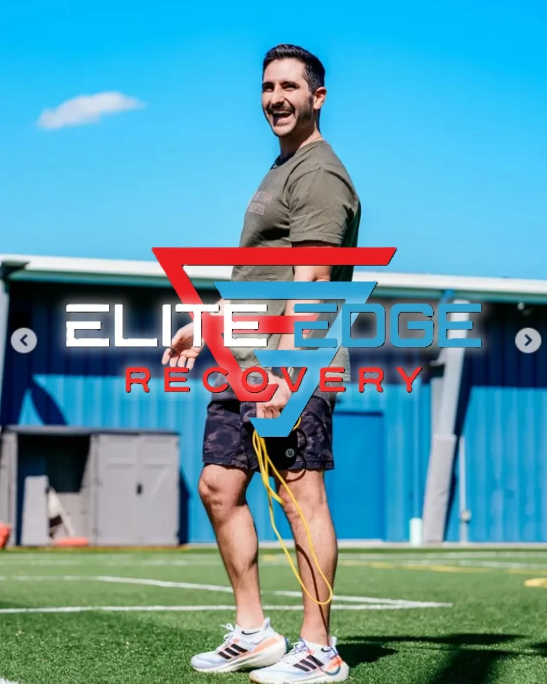 Picture of a Physical Therapist with the Elite Edge Recovery Logo located around Malvern, Exton, Downingtown, and West Chester, PA 