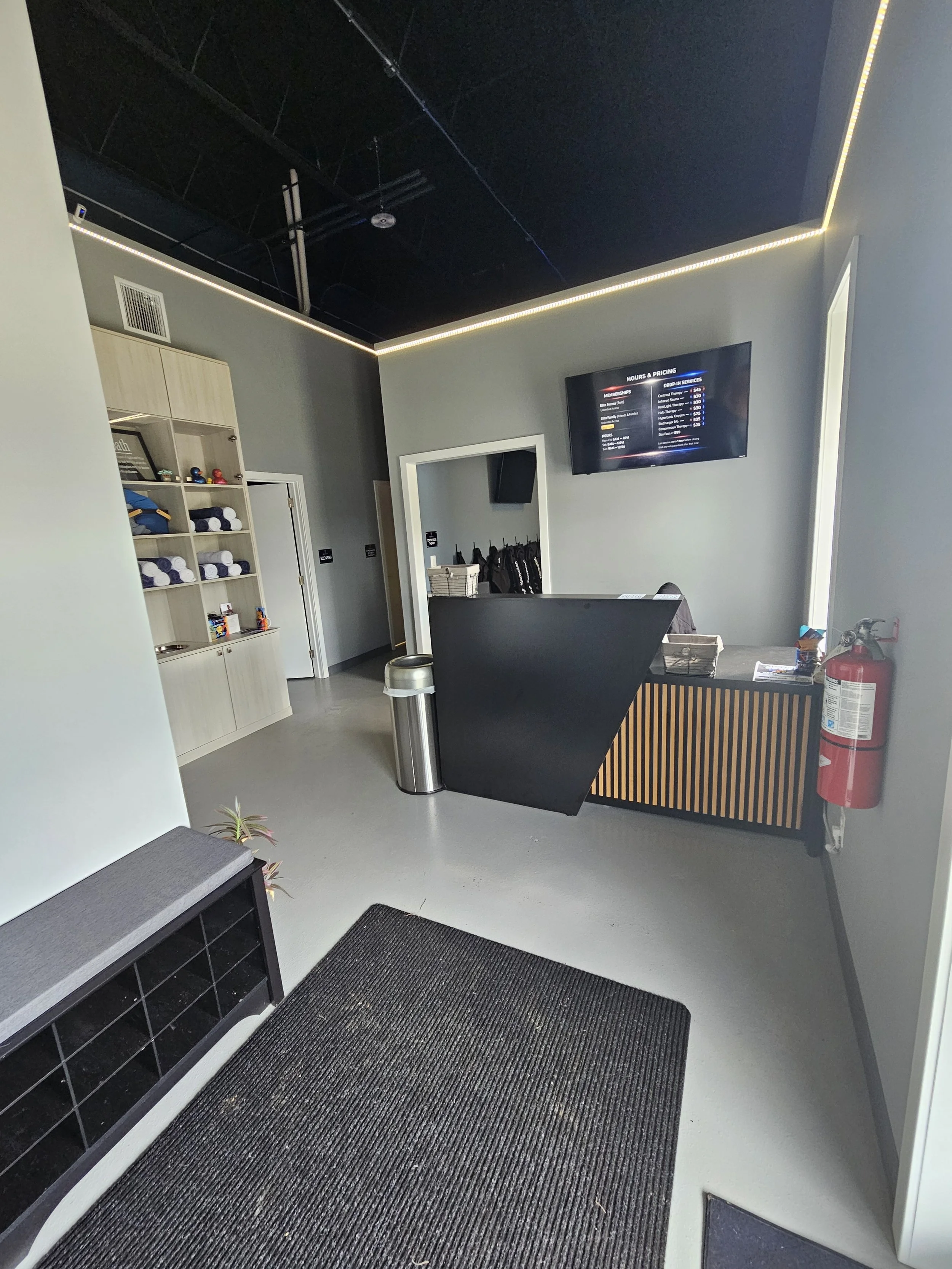 The lobby to Elite Edge Recovery located around Malvern, Exton, Downingtown, and West Chester, PA. 