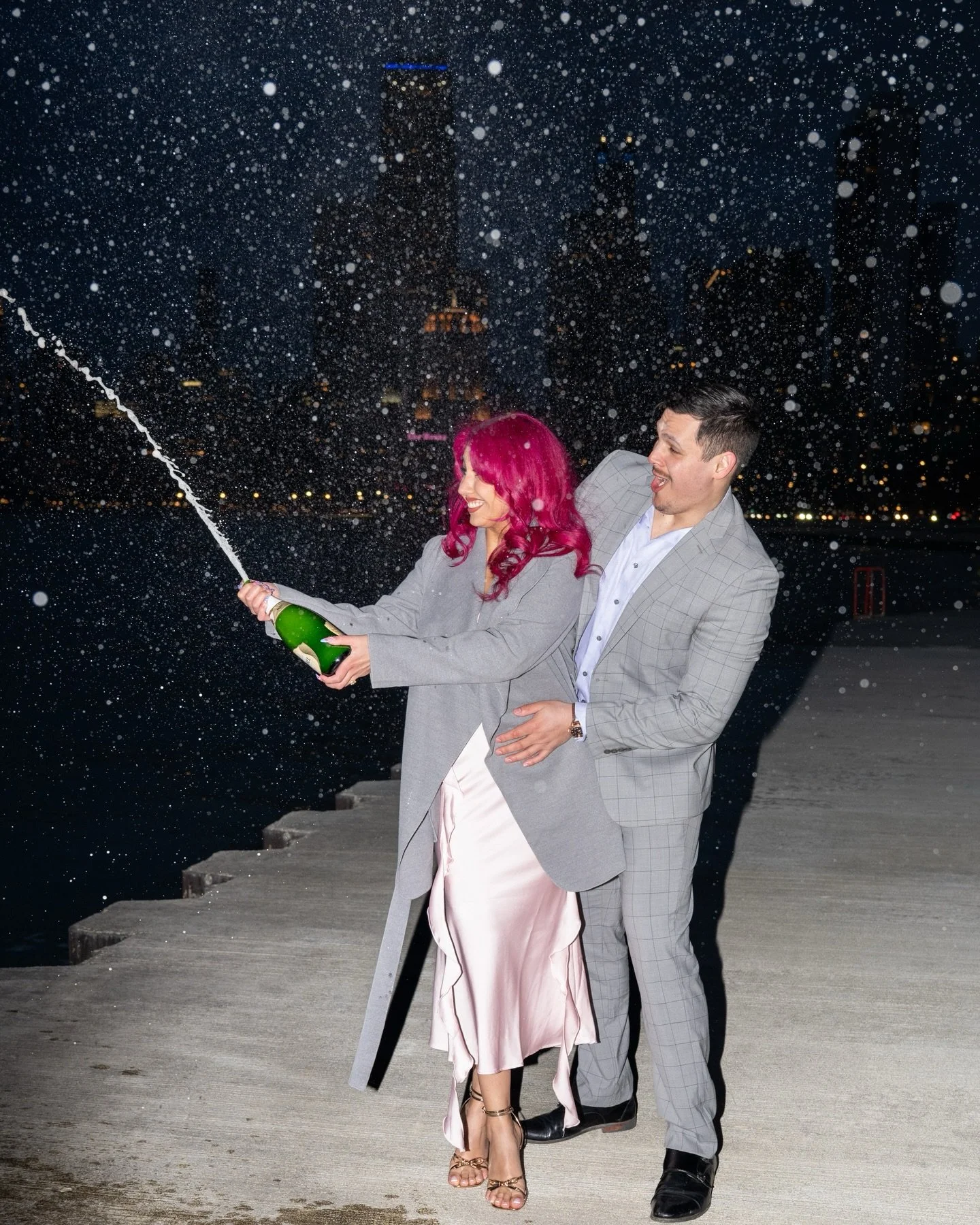 Ladies and gentlemen, Kassandra and Daniel ✨🍾✨

setup: @chicagoflowerwallrentals 🌹