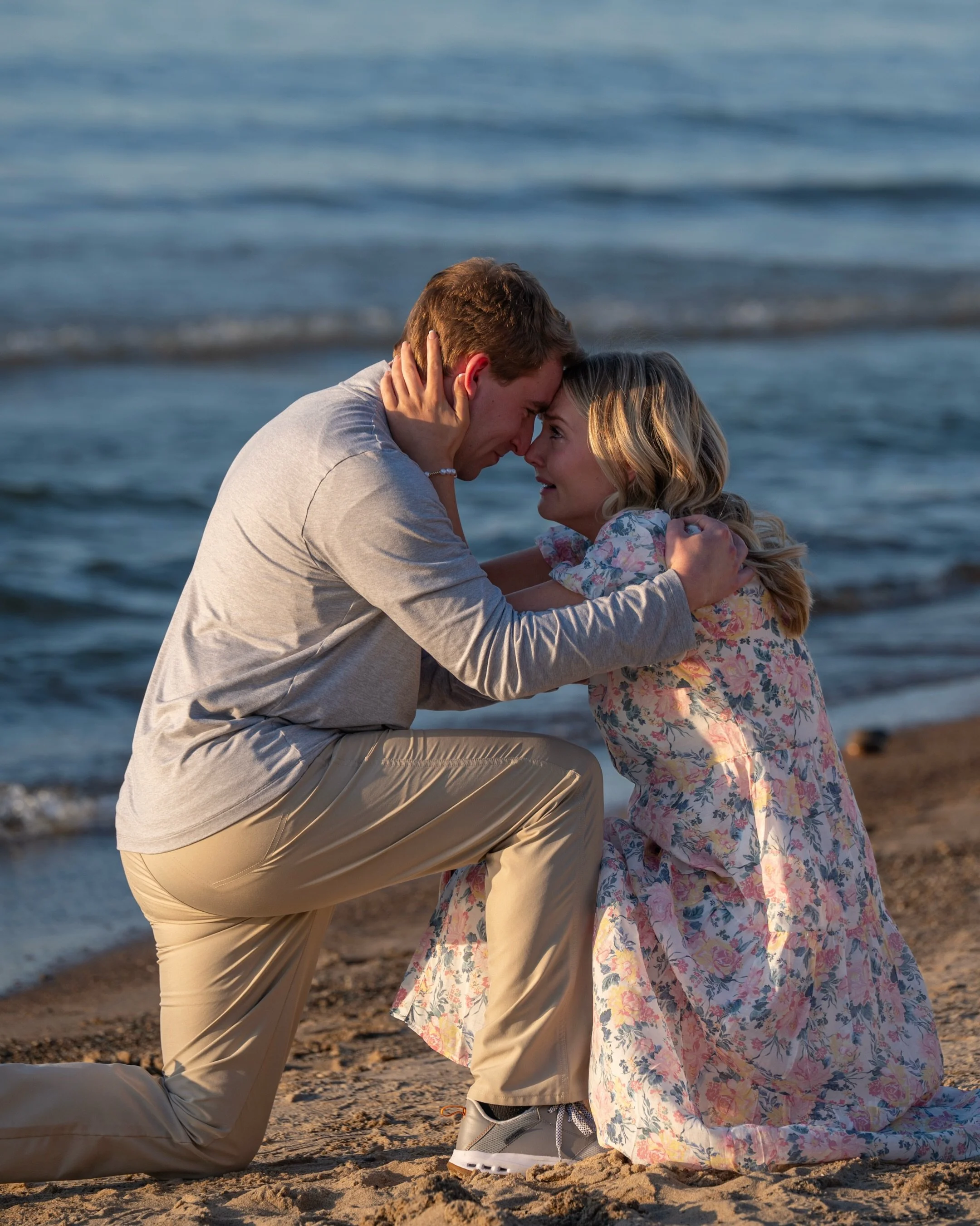 There is something so special about being the first to know two people who are so in love, are now engaged ✨ Shaye and Tyler had the sweetest proposal after a day of visiting spots that are special to them and their relationship, ending at one of the