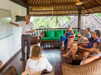 Why Small Group Rehab Can Improve Outcomes