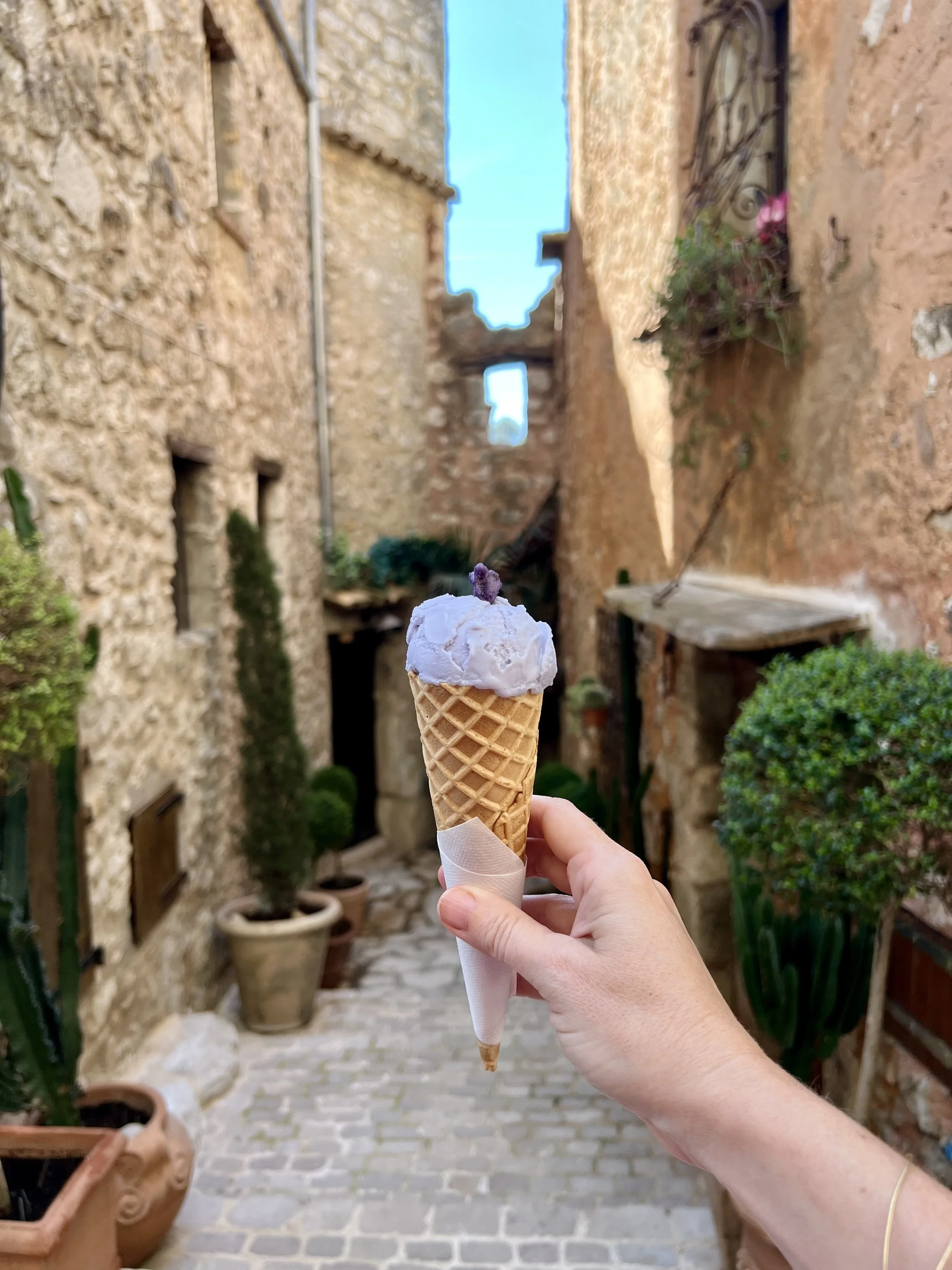 Violet ice cream in Tourettes-sur-Loup, France. April 2026. 