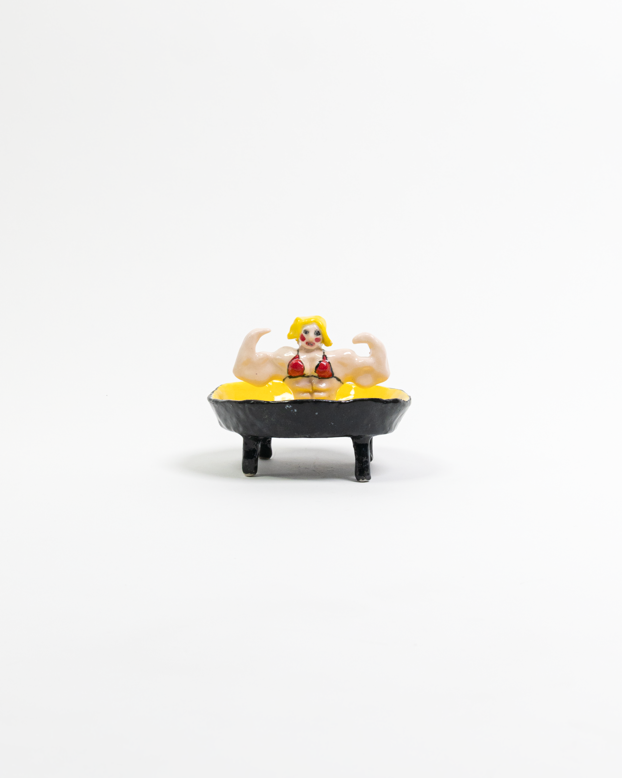 Biceps Ashtray I