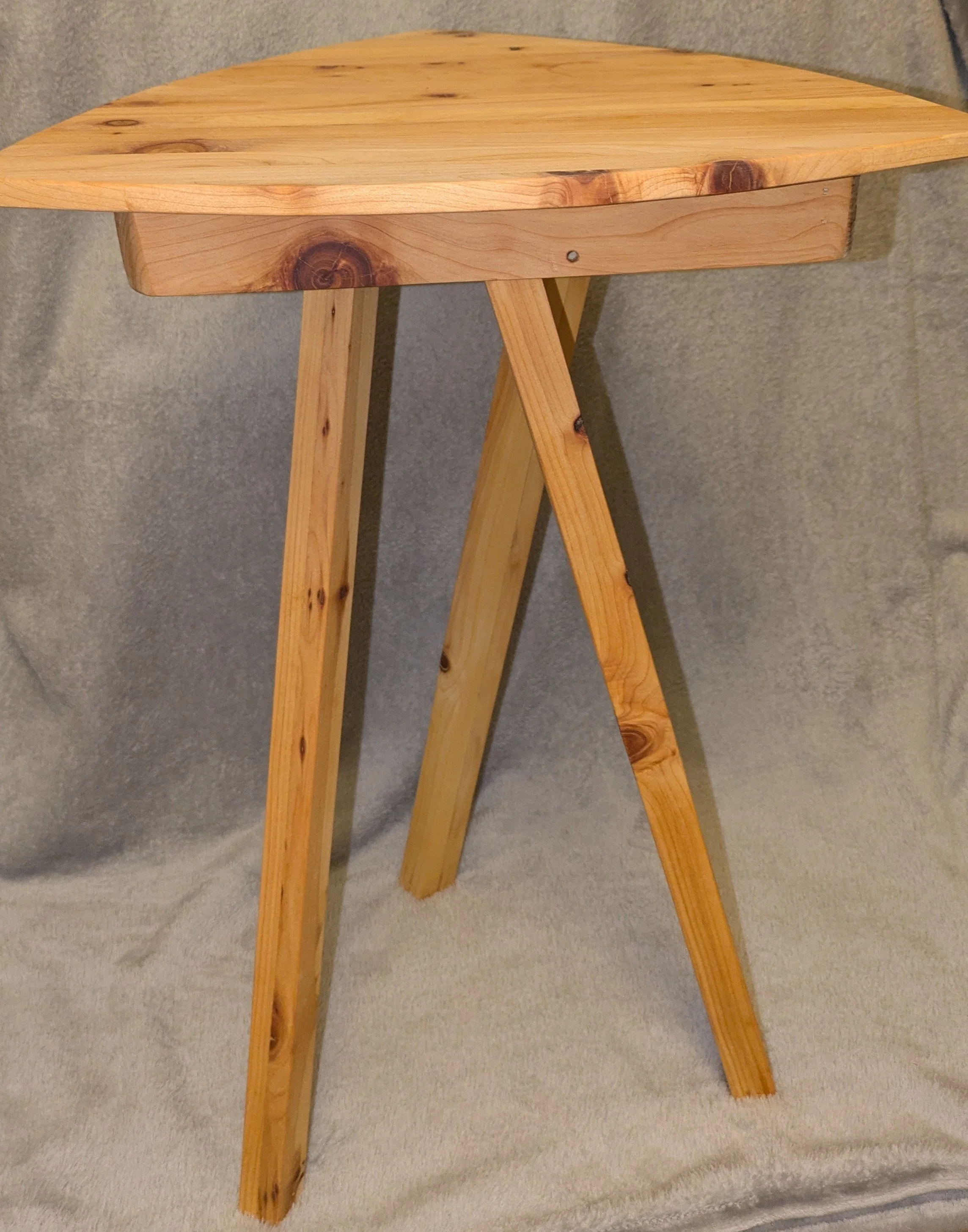 Balanced 3 legged Side d.jpg