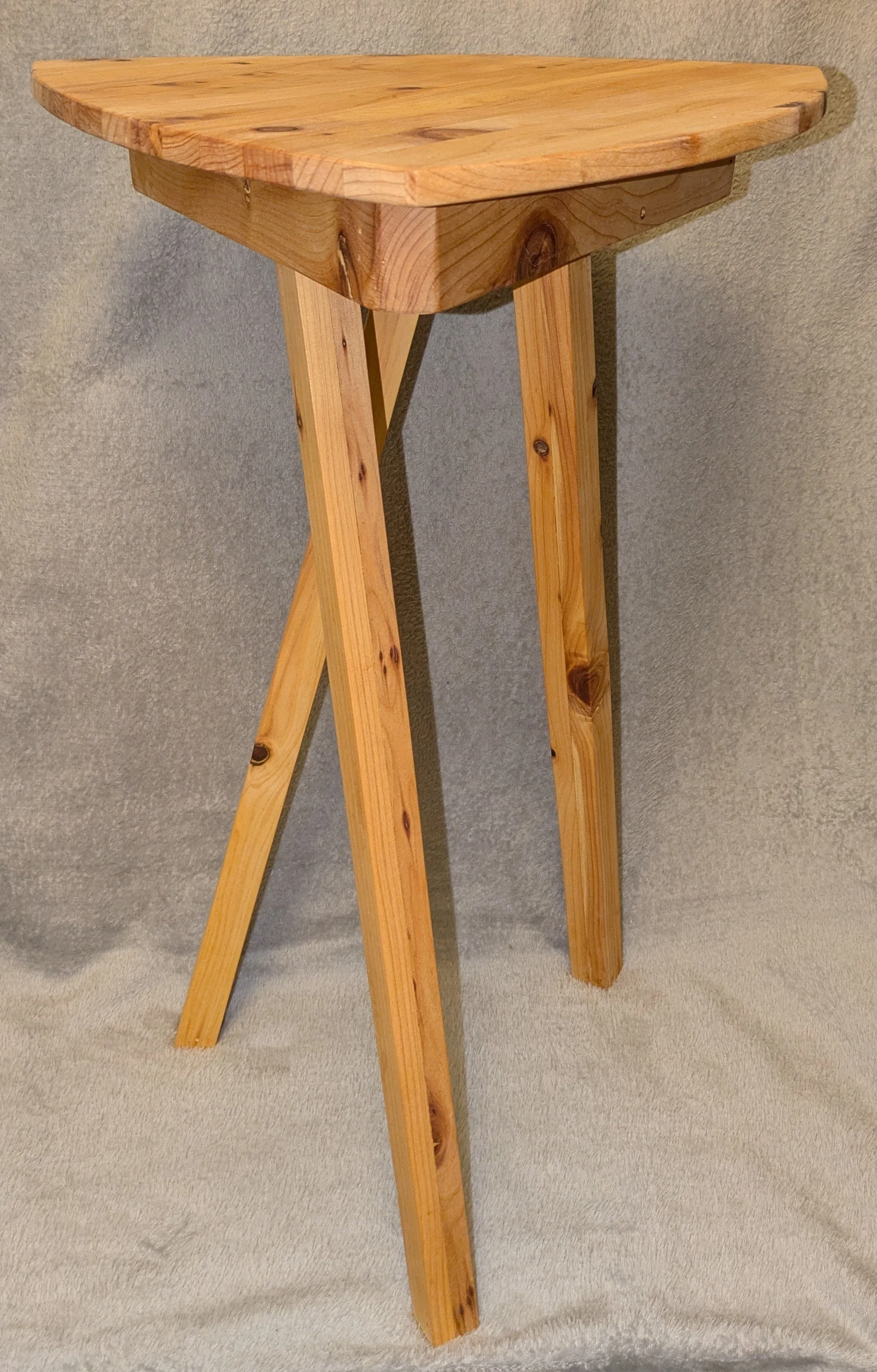 Balanced 3 legged Side f.jpg