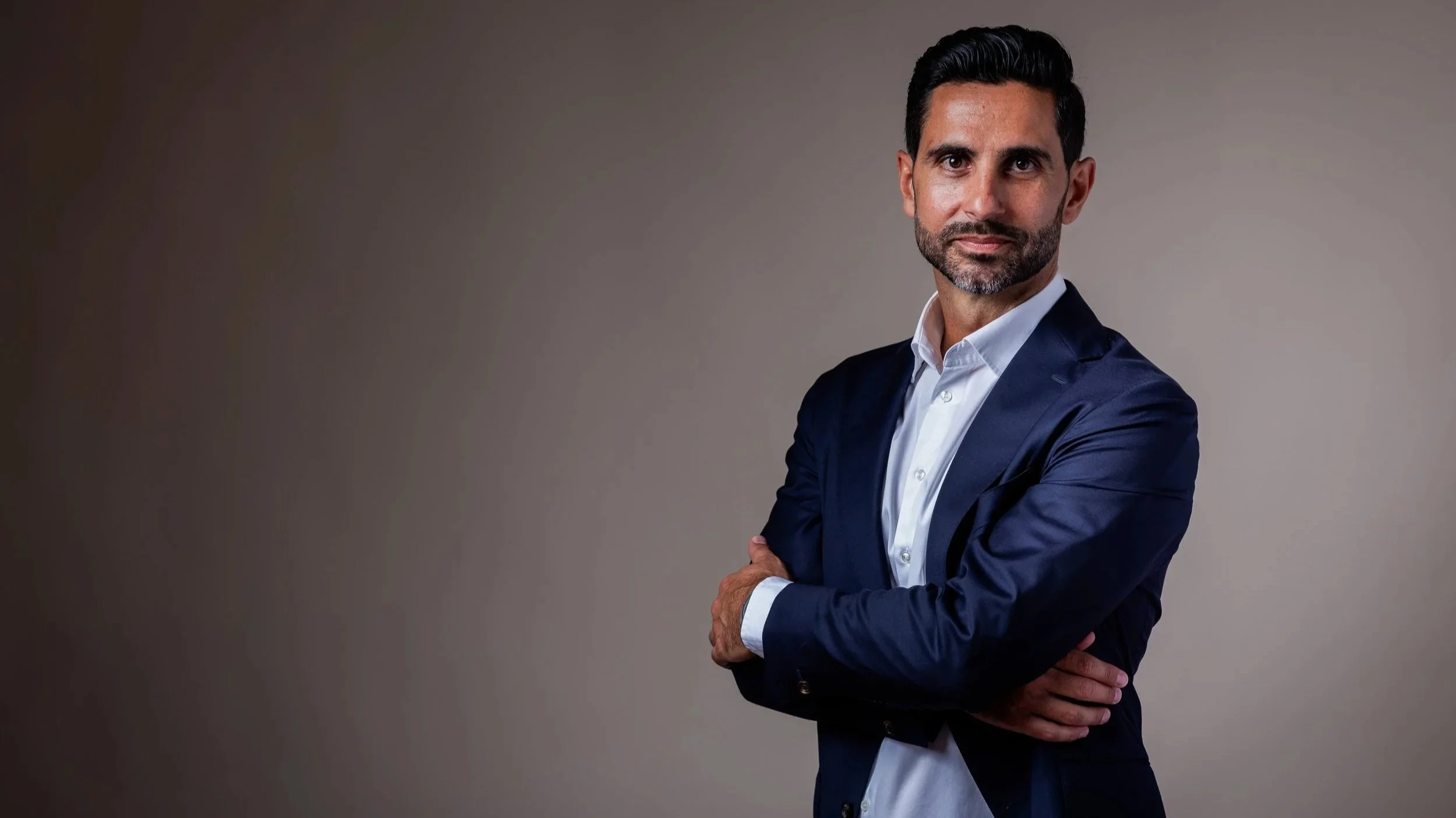 Antonio Nigro. CEO I GM I Change & Leadership Expert. When Leadership Matters.
Growth. Performance. Future