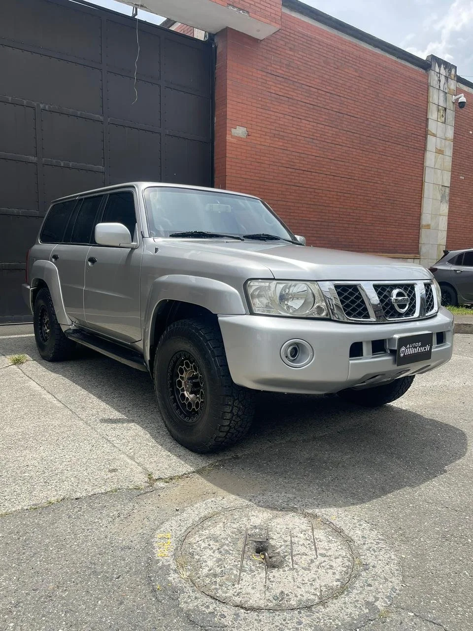 Nissan Patrol GRX MT 2009