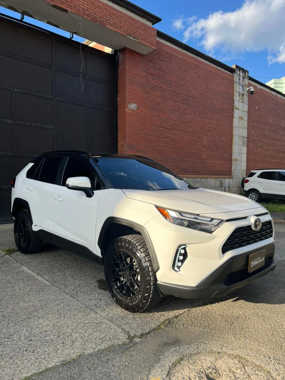 Toyota Rav4 XLE 2025