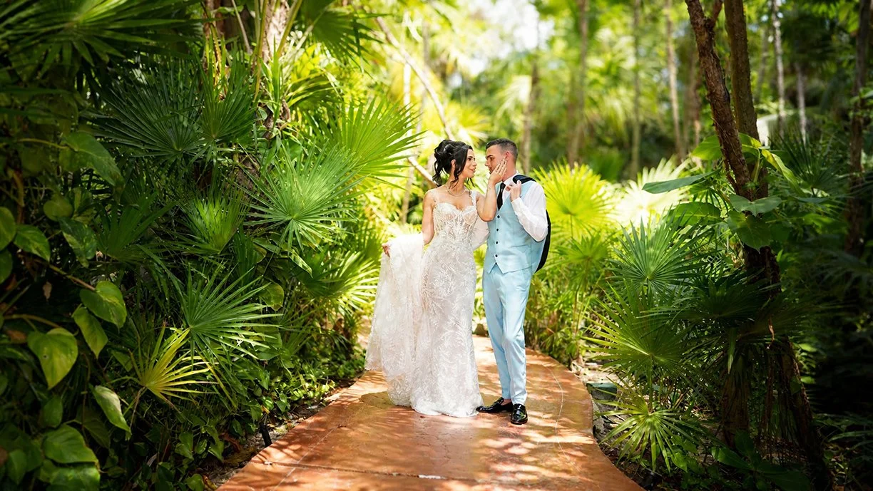 cancun-wedding-under-palm-trees.jpg