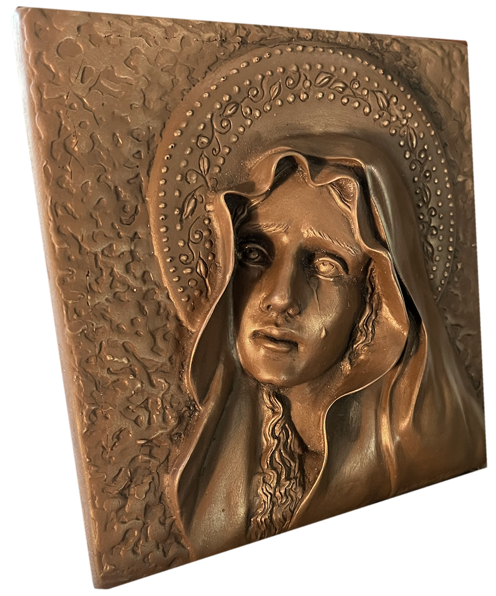 OLS bas relief desat side left.png