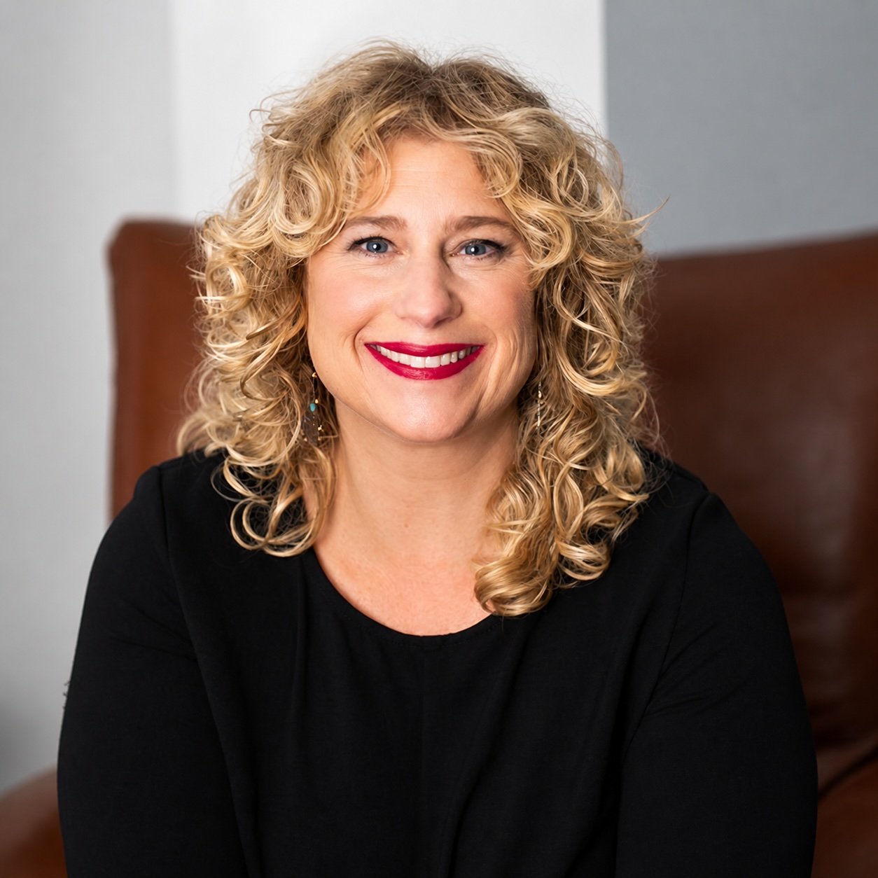 Lily Weitzman, founder of Lawwwnch, a Squarespace Circle Gold Partner and website designer with 25 years of experience.