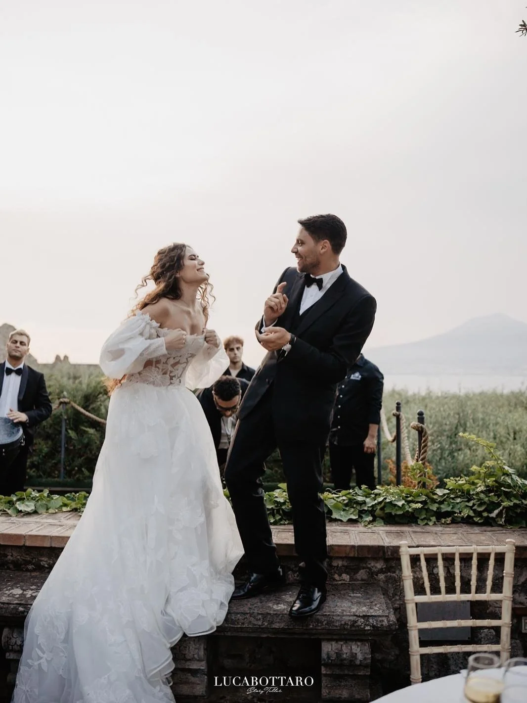 A&amp;C🤍

Bride @chiacece 
PH @lucabottaroph 
Hair Stylist @nouvelleidee @lesposedi_olly @eddyhairstylist 
Venue @castellomedioevale