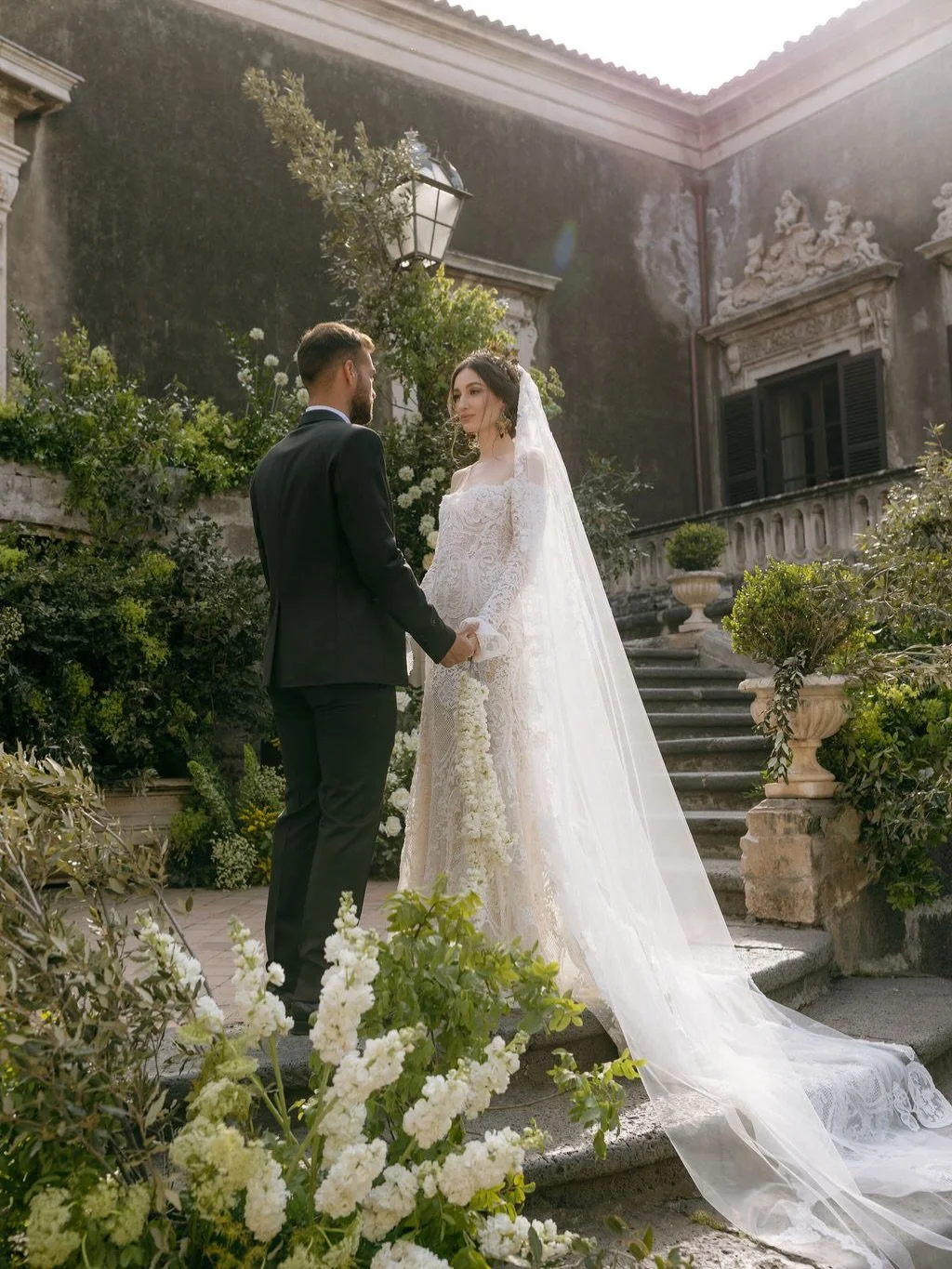 SICILIA all eyes on you ! &hearts;️

Ph @paocolleoni 
Venue @palazzobiscari 
Wedding planner @simona_parisi_brilliantwedding 
Make Up @francescorivabridalmakeup 
Hairstyle @lesposedi_olly 
Flower @alfioflowers 
Model @marianna_brovchuk