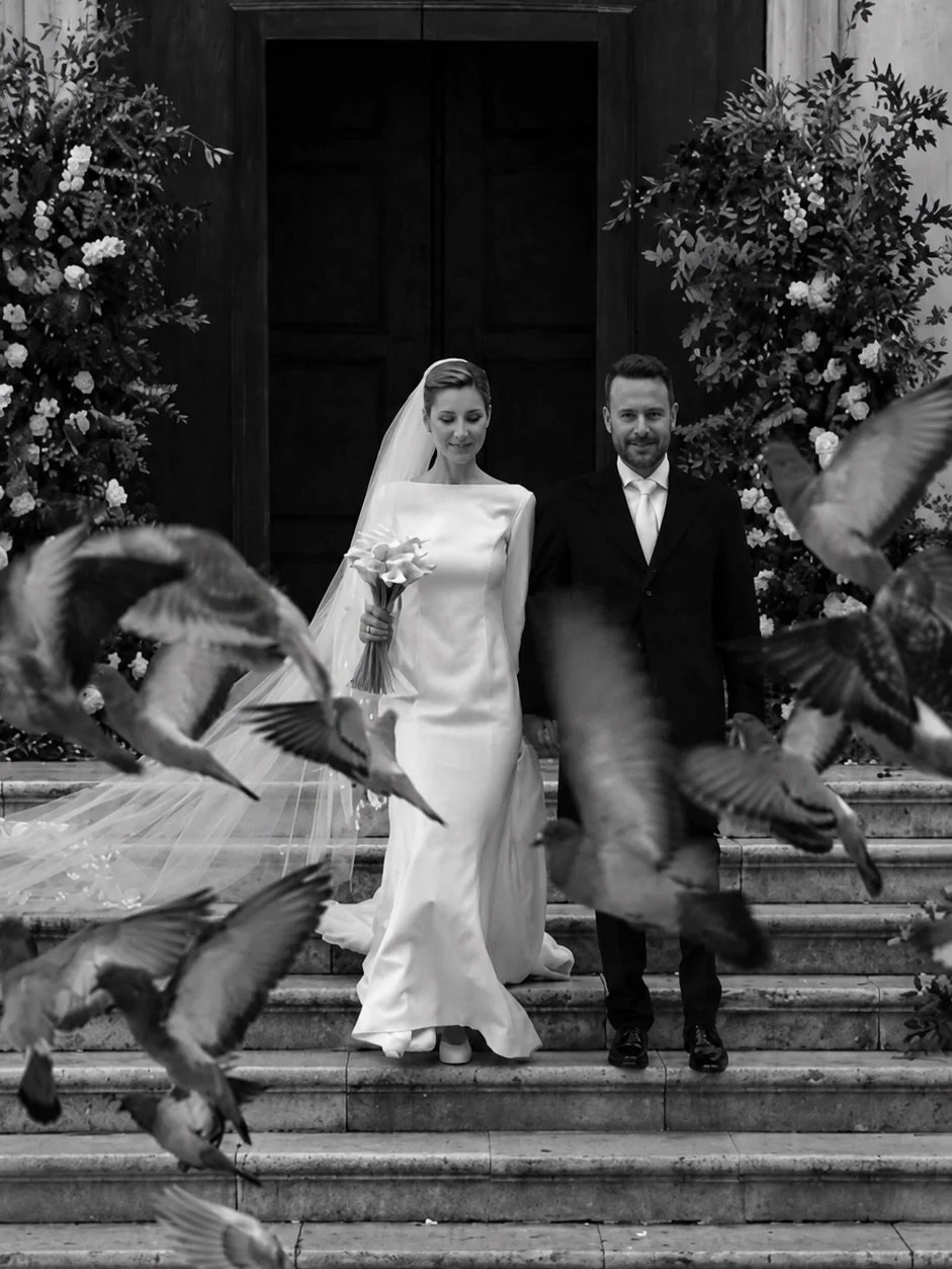 Brunella 🤍
A timeless silhouette for a celebration at Borgo Egnazia.

Venue @borgoegnazia 
Ph @barbarossa_studio