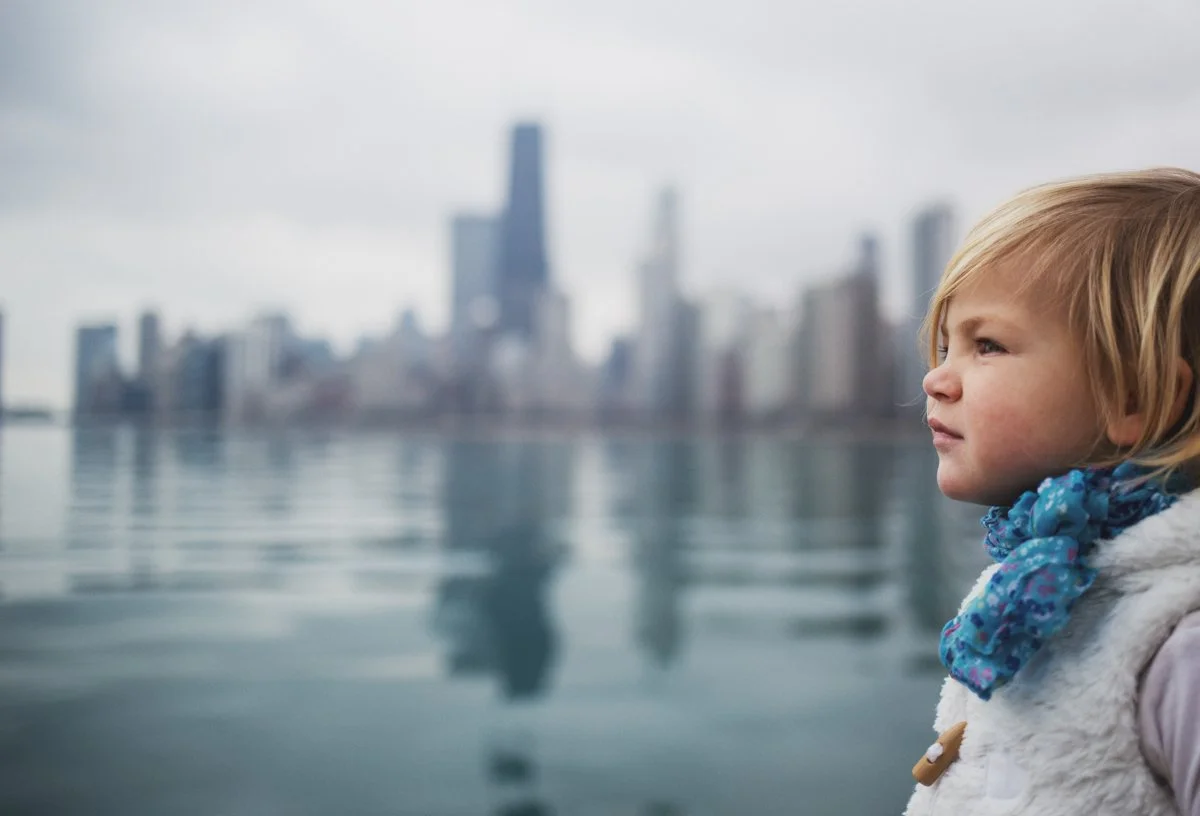 quiet-moments-child-portrait-chicago.jpg