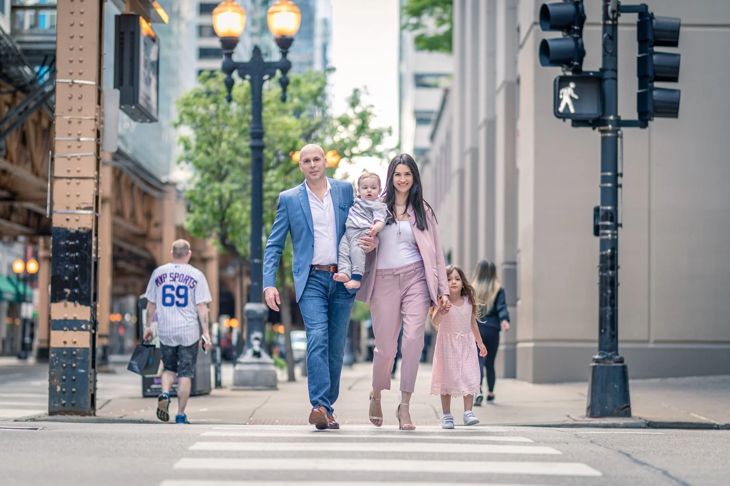 chicago-family-photographer-street.jpg