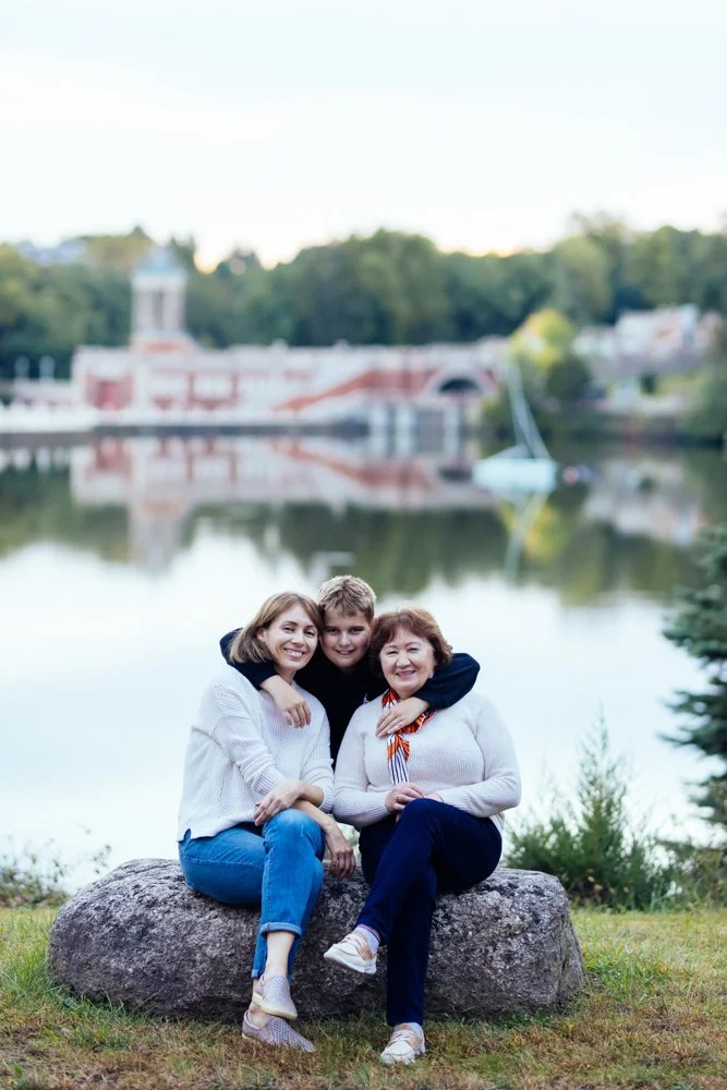 Max,Olga,Nadya,Sasha (4 of 58).jpg