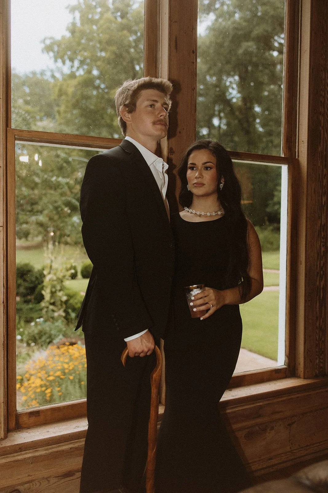 Engagement photography at the Simmons House venue in Water Valley, MS.