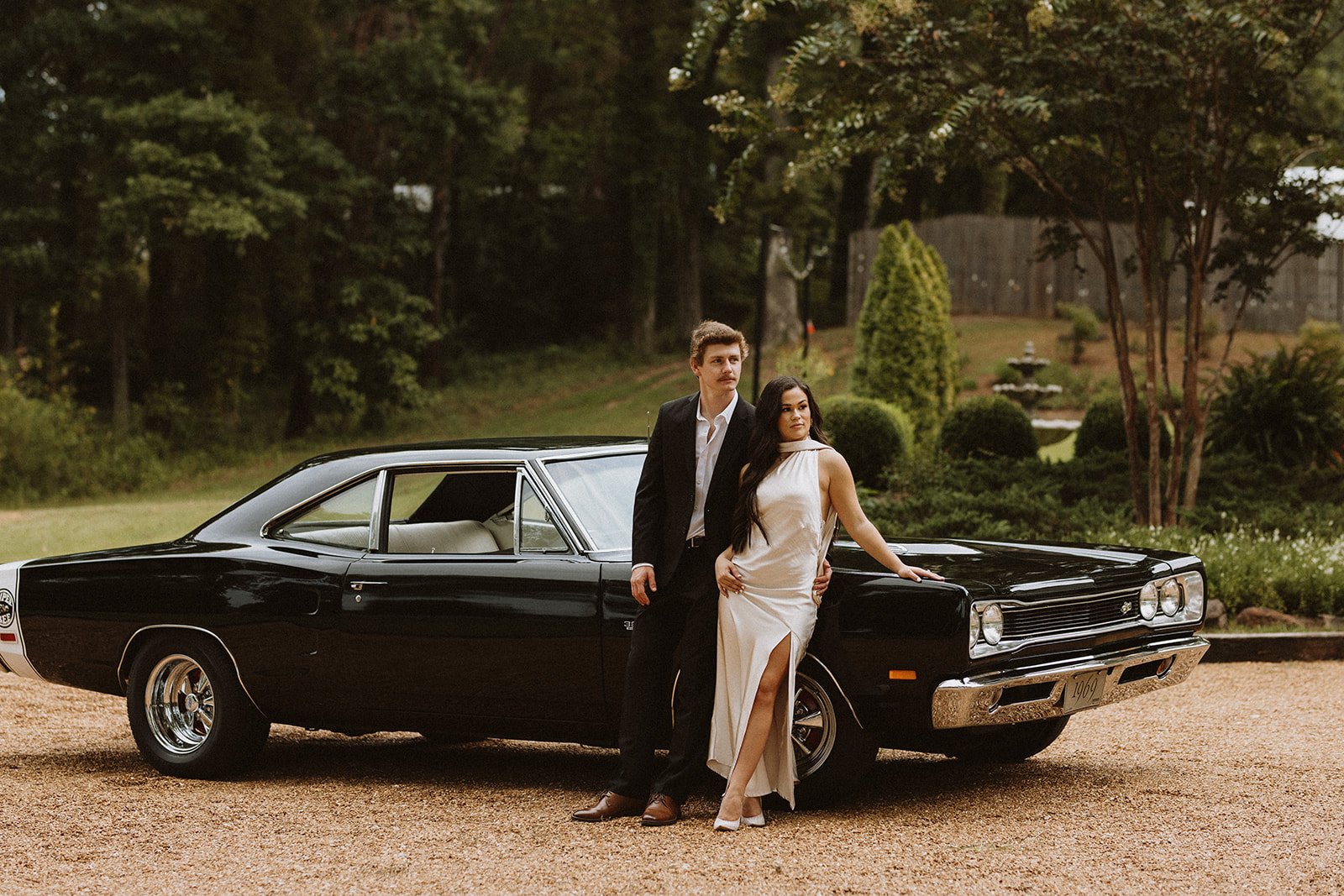 Old-money engagement photoshoot in Mississippi blog.