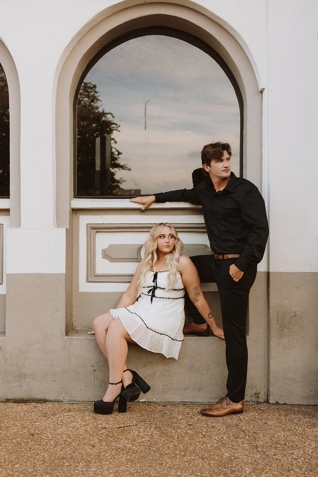Mississippi bride and groom on the historic Oxford, Mississippi square.