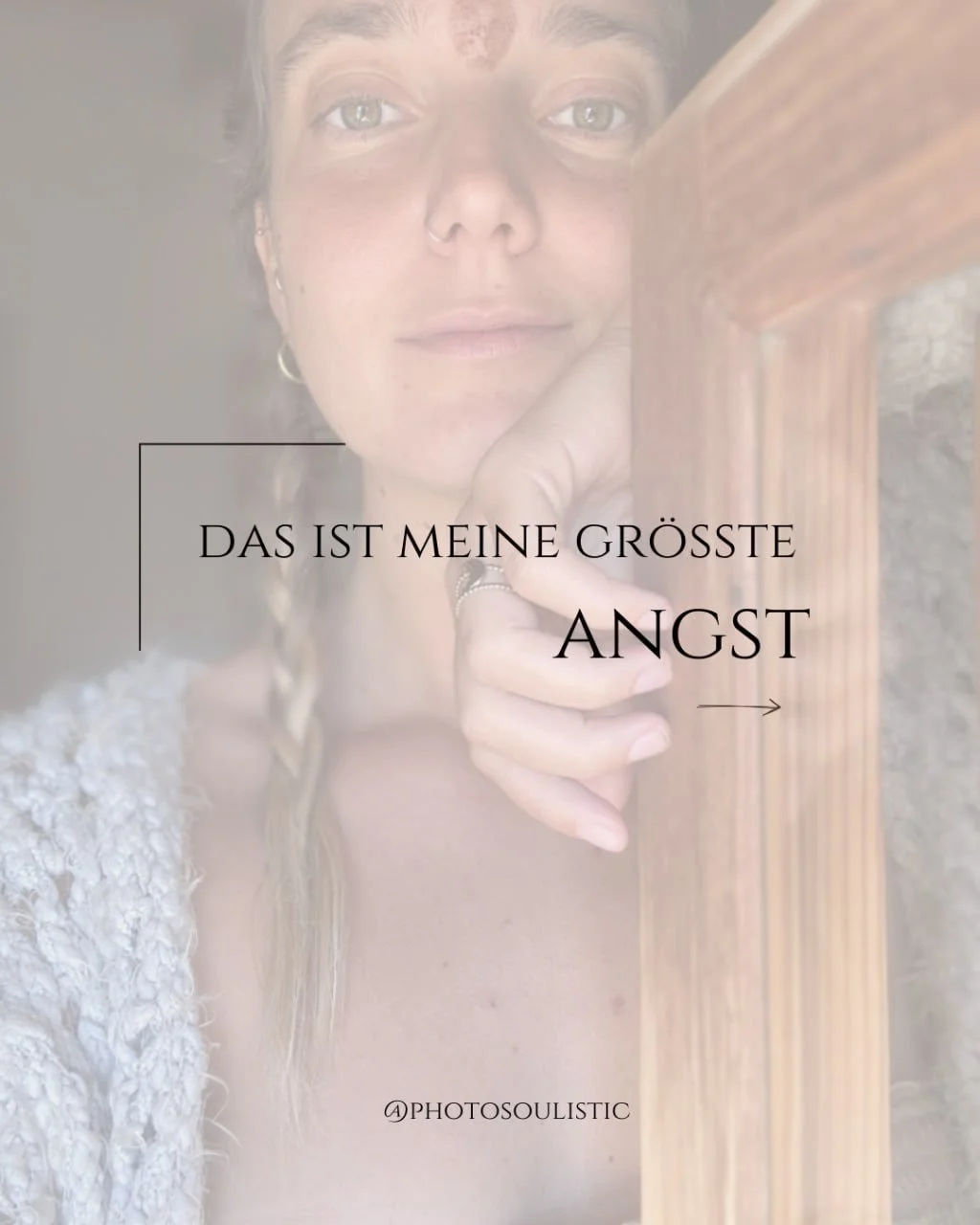 &Uuml;ber meine gr&ouml;&szlig;te Angst, niemals wirklich anzukommen

Vielleicht nehmen meine Gef&uuml;hle auch ein wenig Druck von deinen Schultern. 
Ich freue mich &uuml;ber deine Gedanken 💭 

In Liebe, Julie 

#lifetroughmylens #angst&uuml;berwin