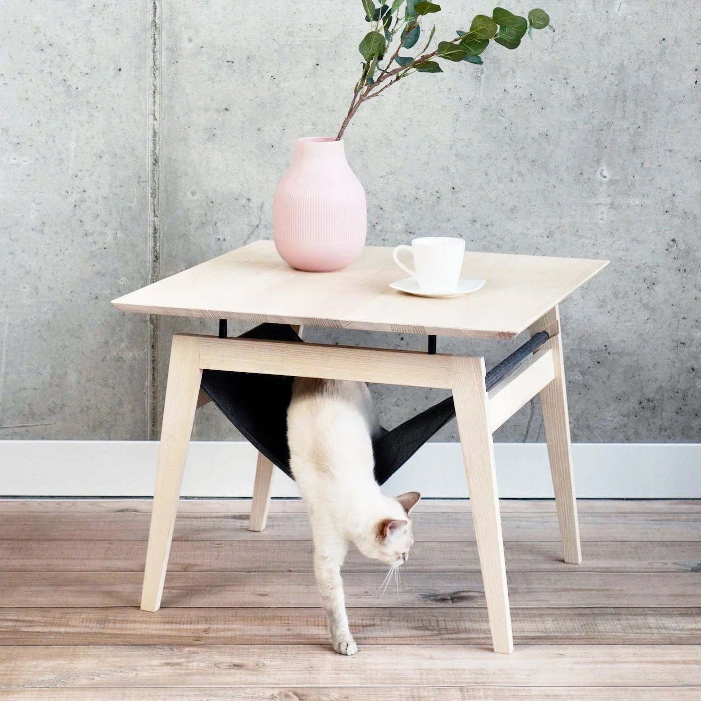 Kikko Table