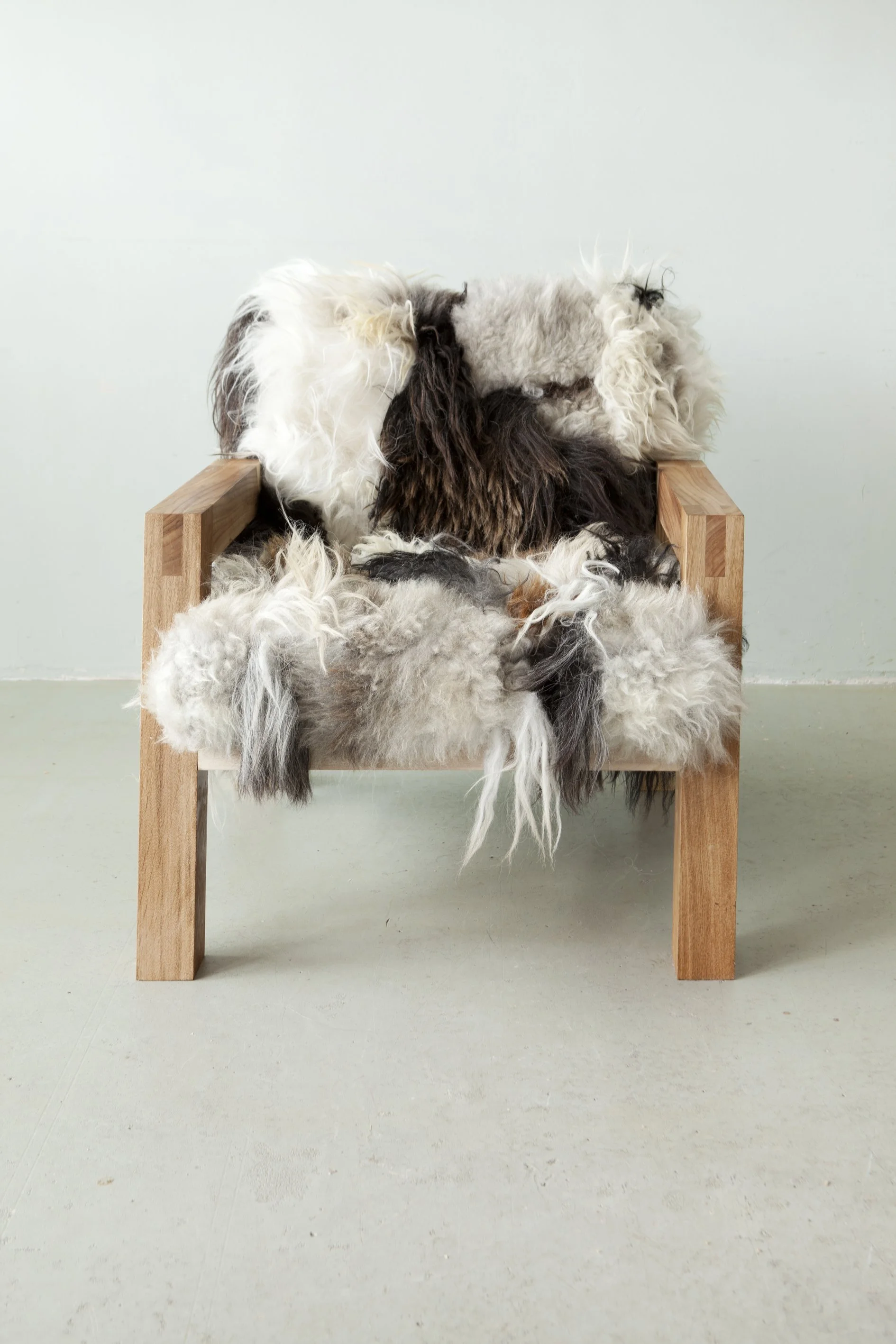 Flock of chairs, lounge. Images By Jitske Hagens. Frontfront.jpeg (Copy)