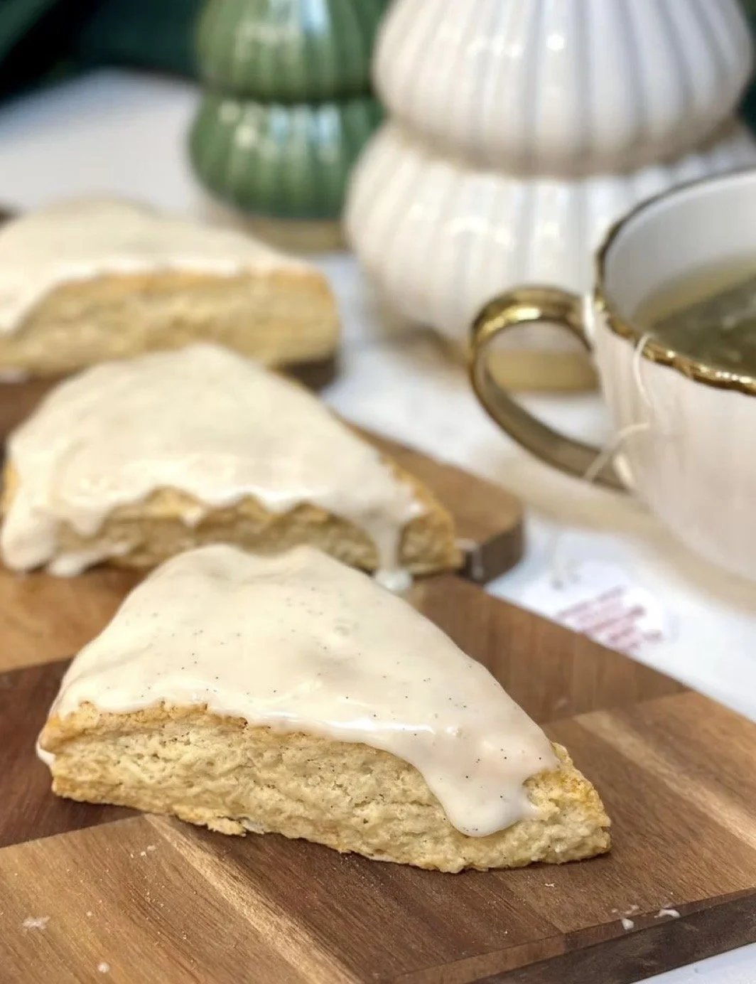 Vanilla Bean Scones