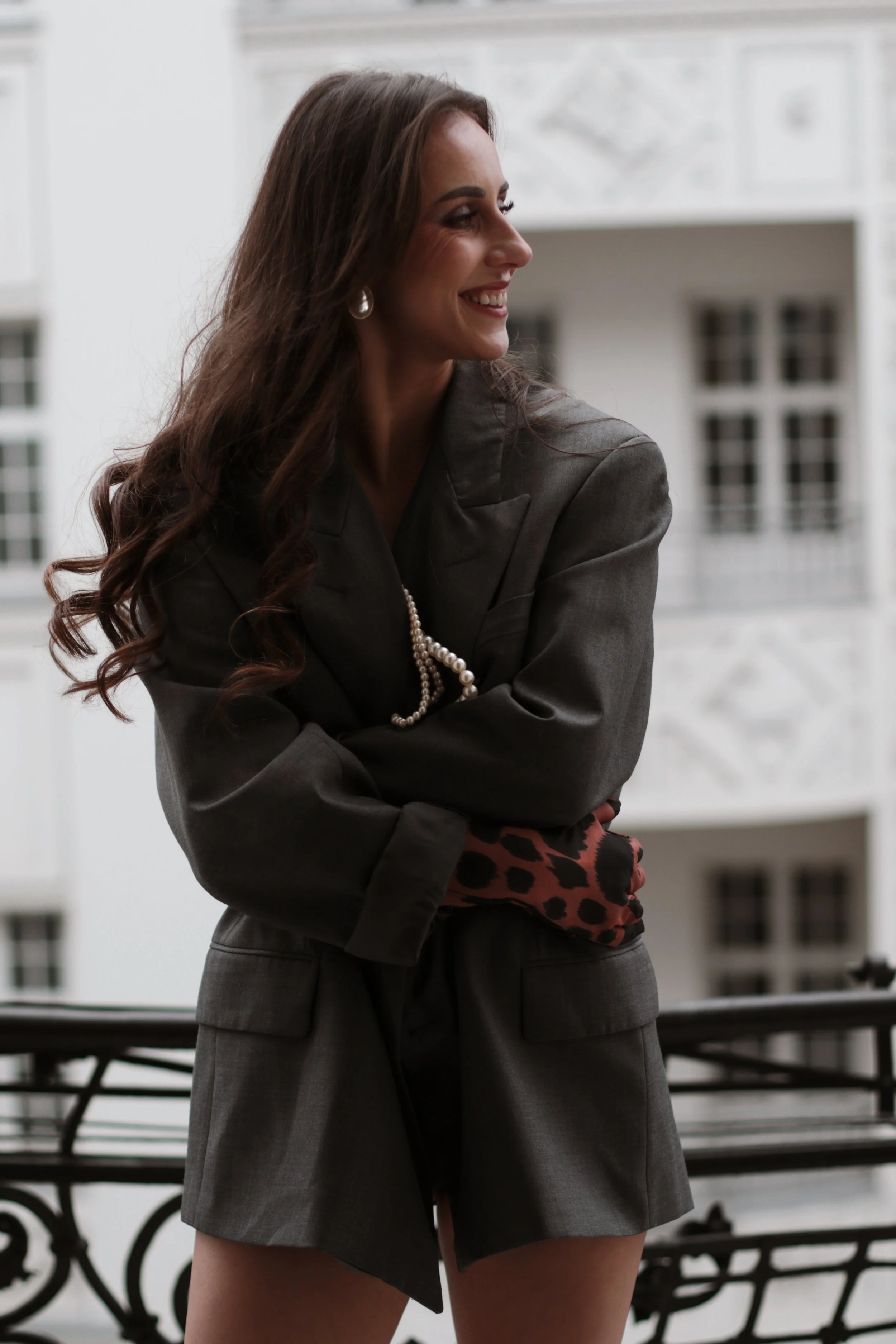 Umów sesję kobiecą, ciążową, biznesową, rodzinną lub dla par w Bydgoszczy, Lesznie lub Poznaniu i stwórzmy razem naturalne, ponadczasowe zdjęcia.