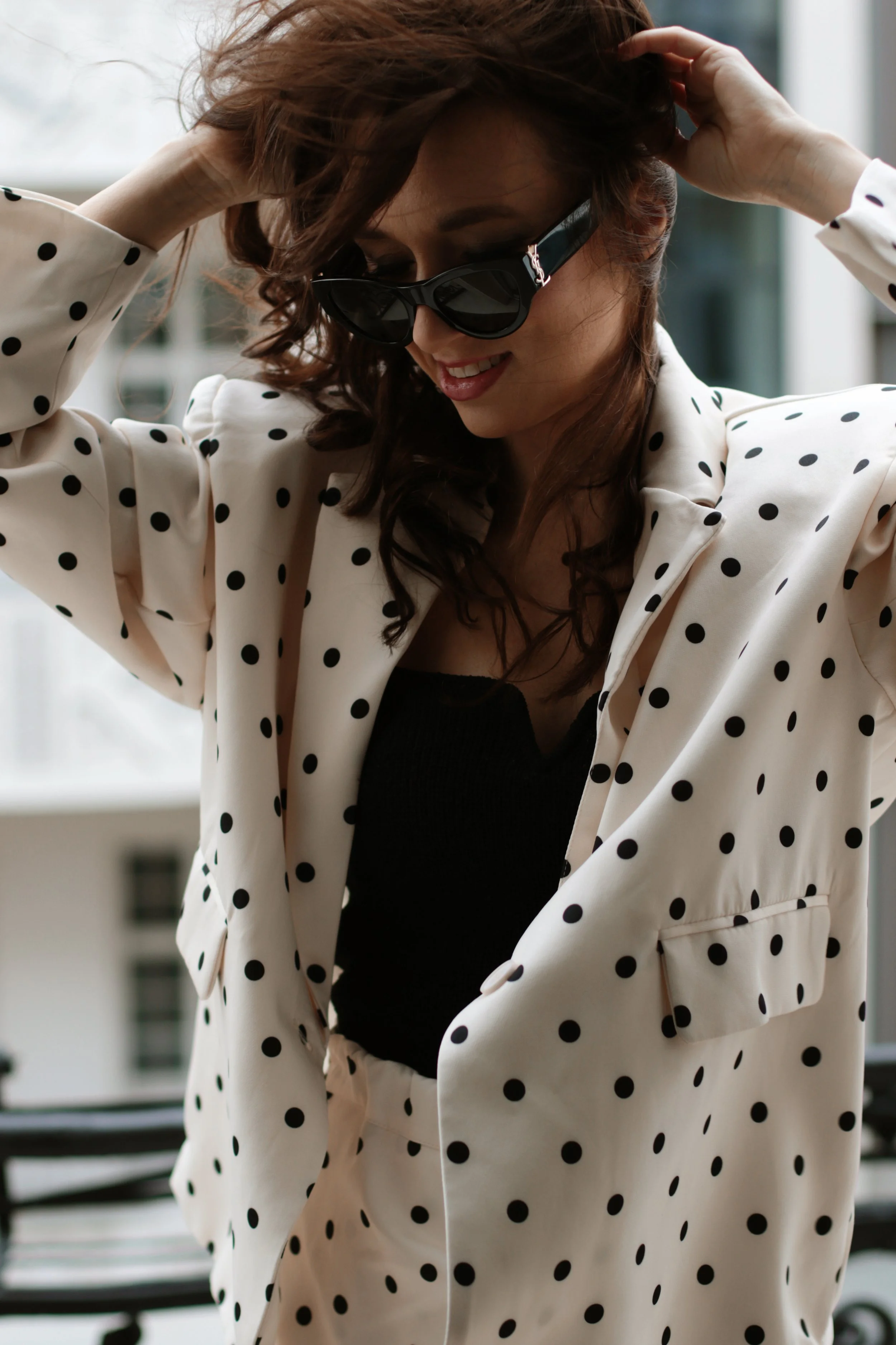 Umów sesję kobiecą, ciążową, biznesową, rodzinną lub dla par w Bydgoszczy, Lesznie lub Poznaniu i stwórzmy razem naturalne, ponadczasowe zdjęcia.