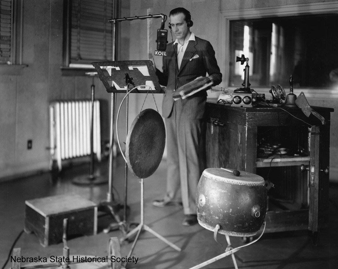 Old-Timey Radio - The Next Wave of Theatre