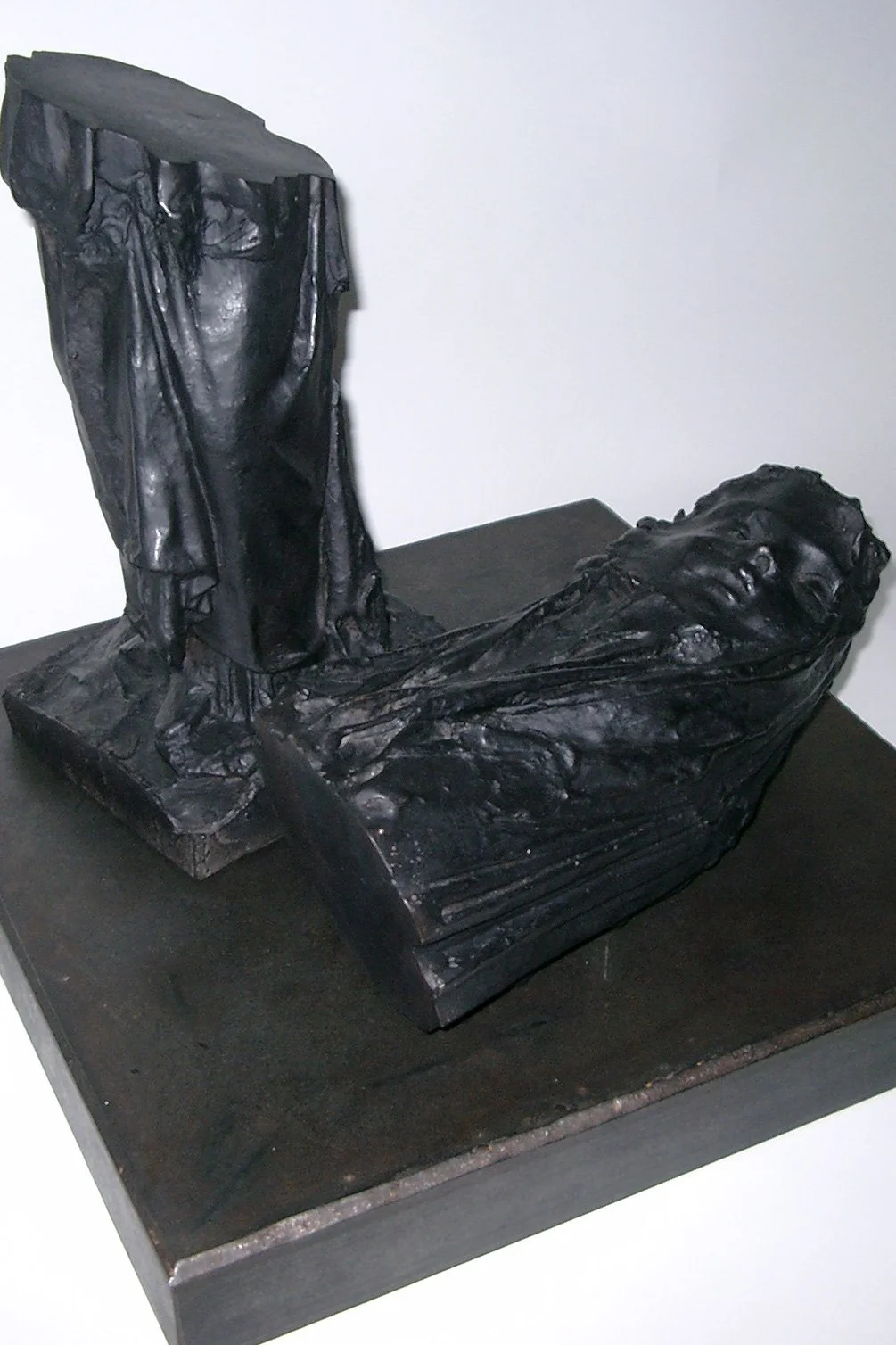 REPUBLIC ANGEL (bronze & steel) 60x45x45cm