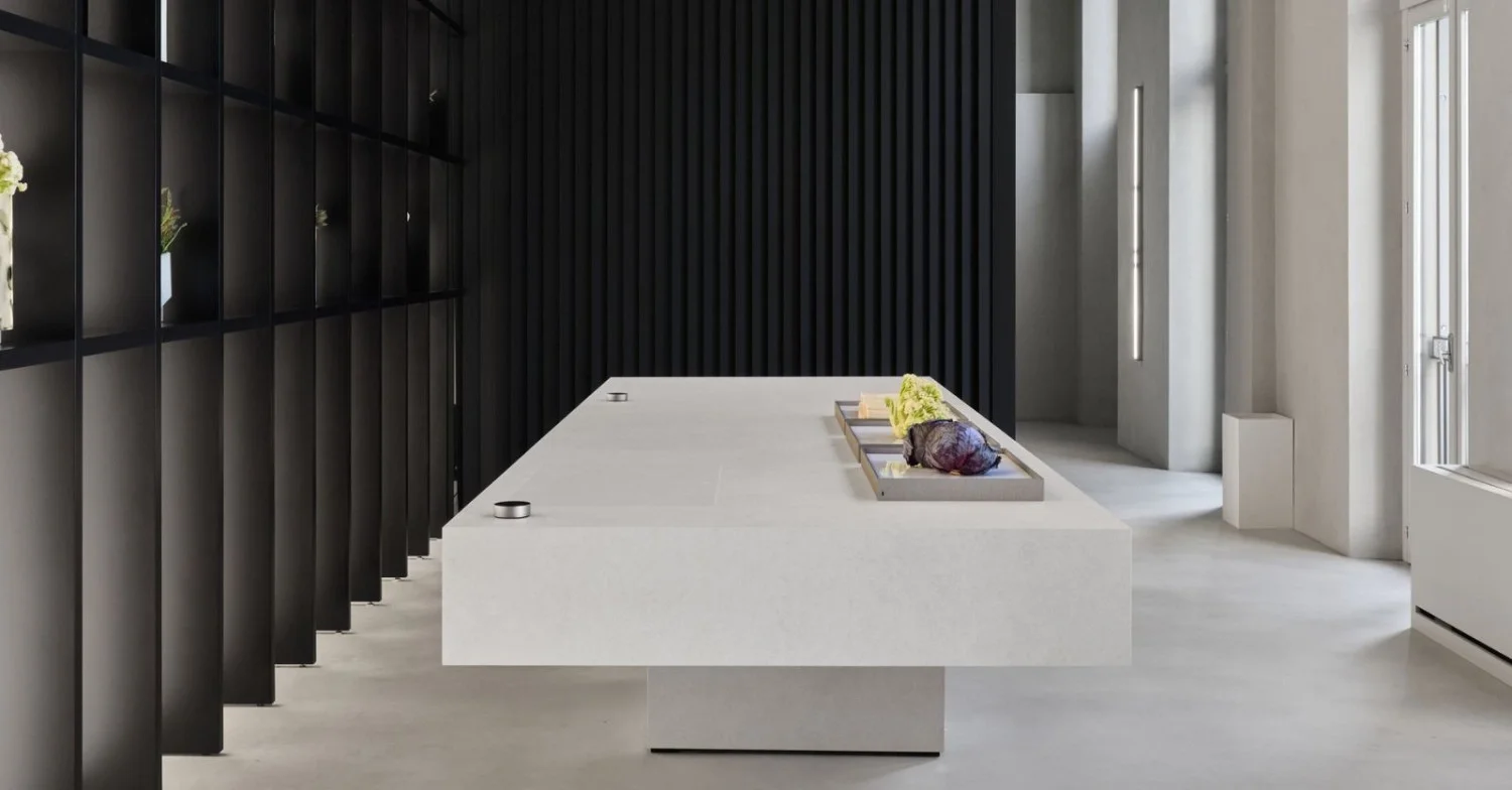 V-ZUG Unveils Invisible Induction: The CookTop V6000 Integra 