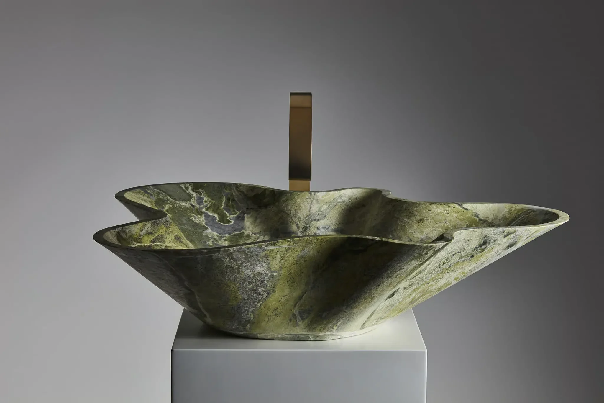 The Bowl n° 1 washbasin by Kreoo, part of the Nabhi countertop collection designed by Enzo Berti, available through PietraCasa.