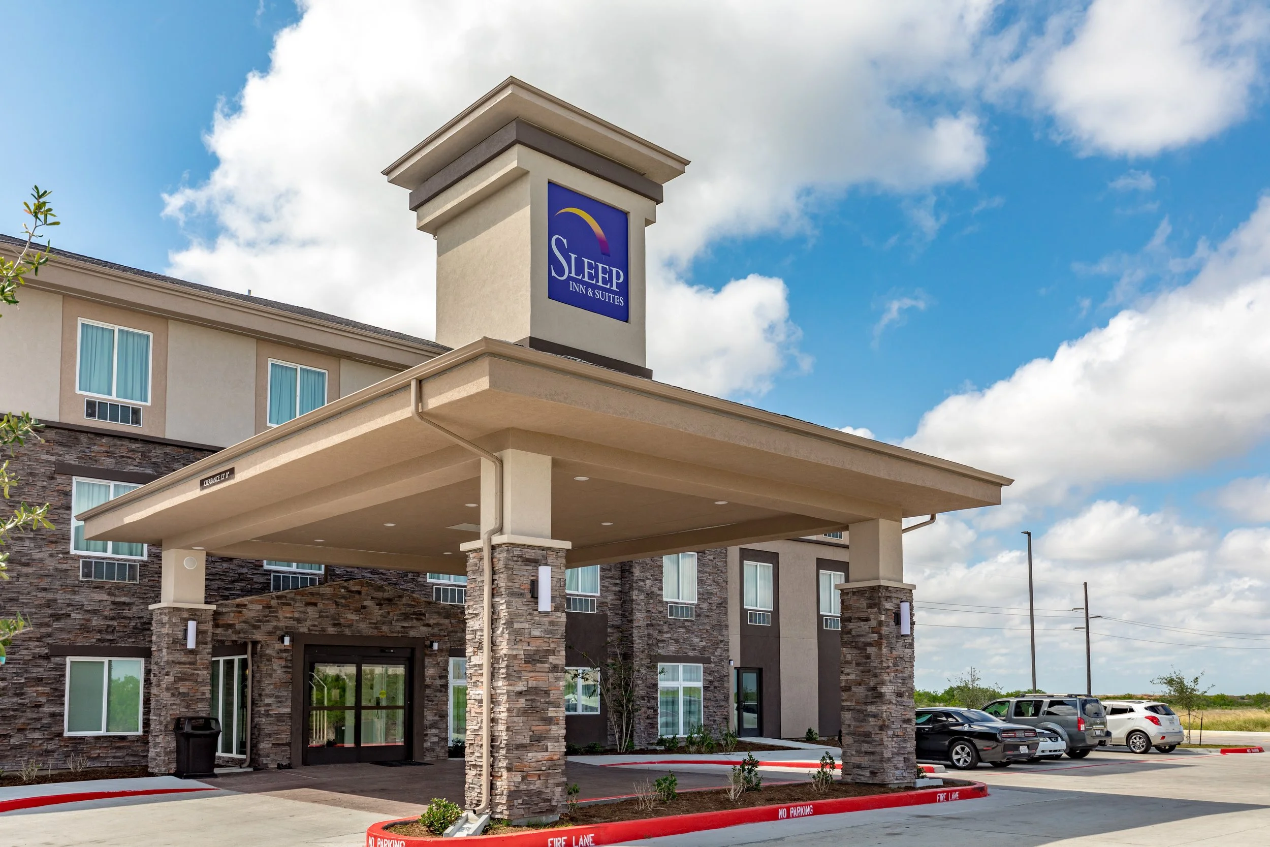 JPAGE-Hospitality-SleepInn-7154.jpg