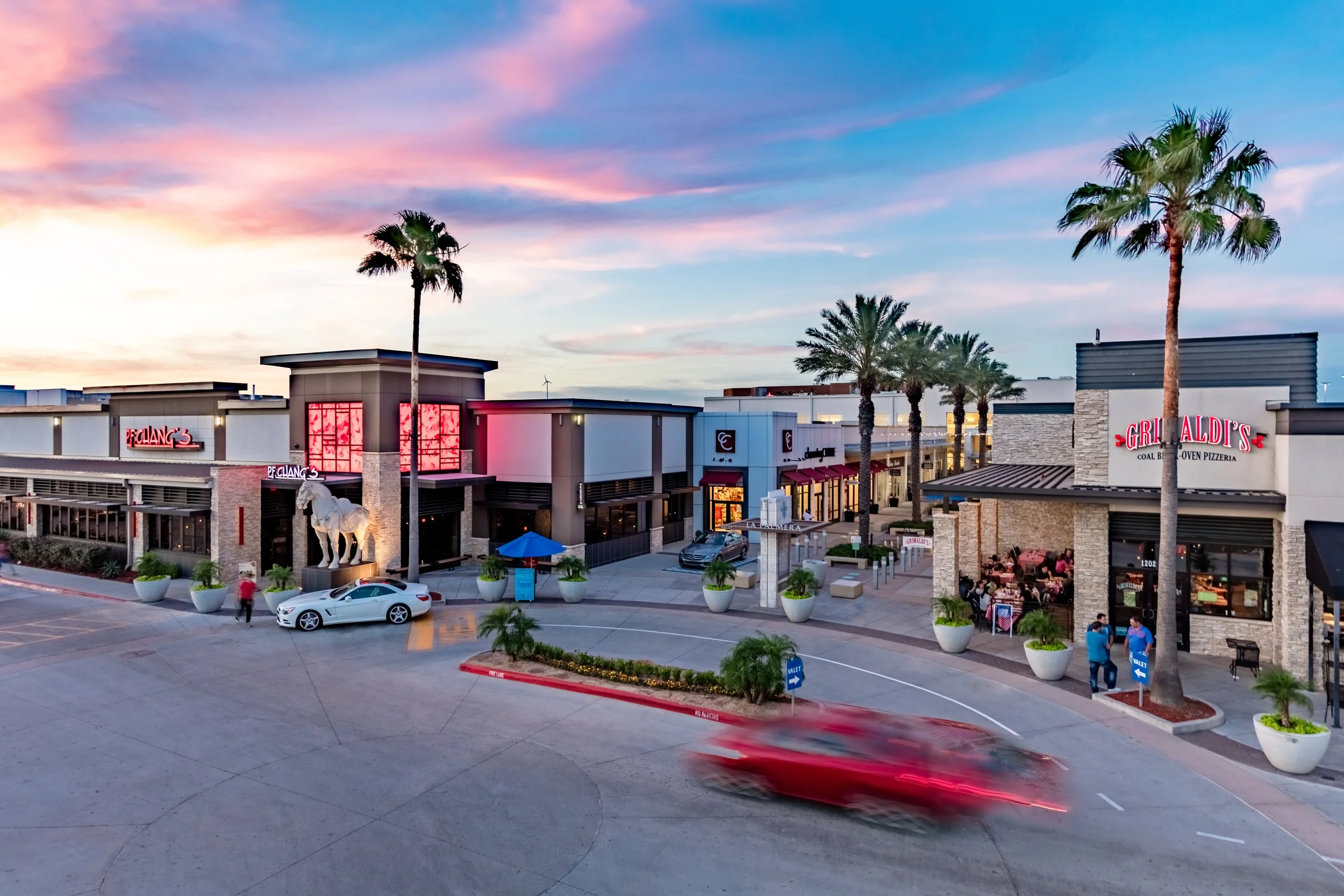 JPAGE-Commercial-LaPalmera-SelectsEdits--19.jpg