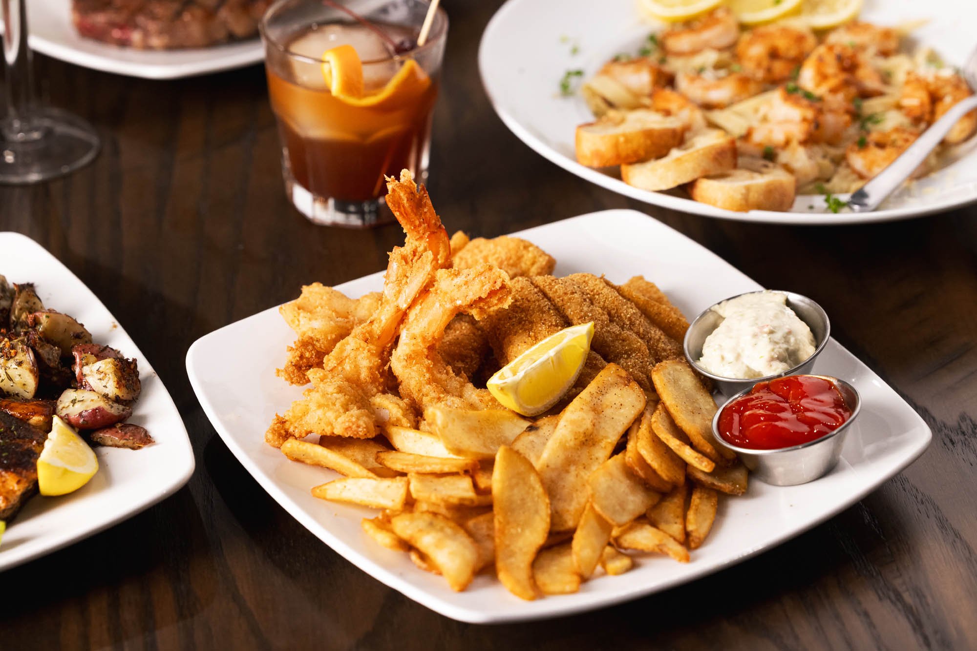 JPAGE-Editorial-Food-TheBend-LeStourgeonSeafood-6923.jpg