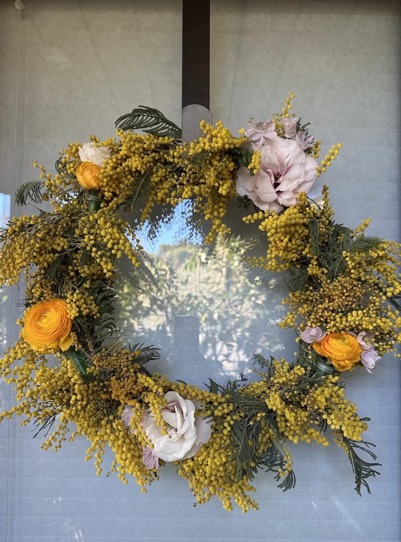 10/22 Fresh Fall Floral Wreath Making