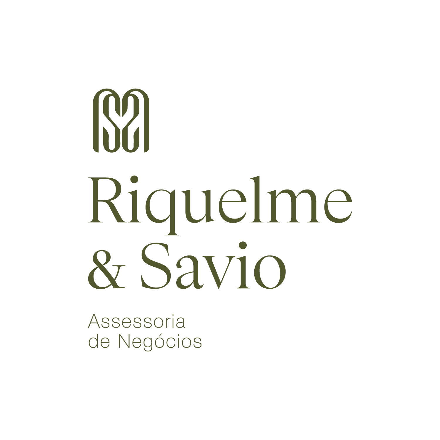 Logotipo com símbolo de um coração formado por linhas, acima do texto 'Riqueleme & Savio'. Abaixo, a frase 'Assessoria de Negócios' em fonte menor.